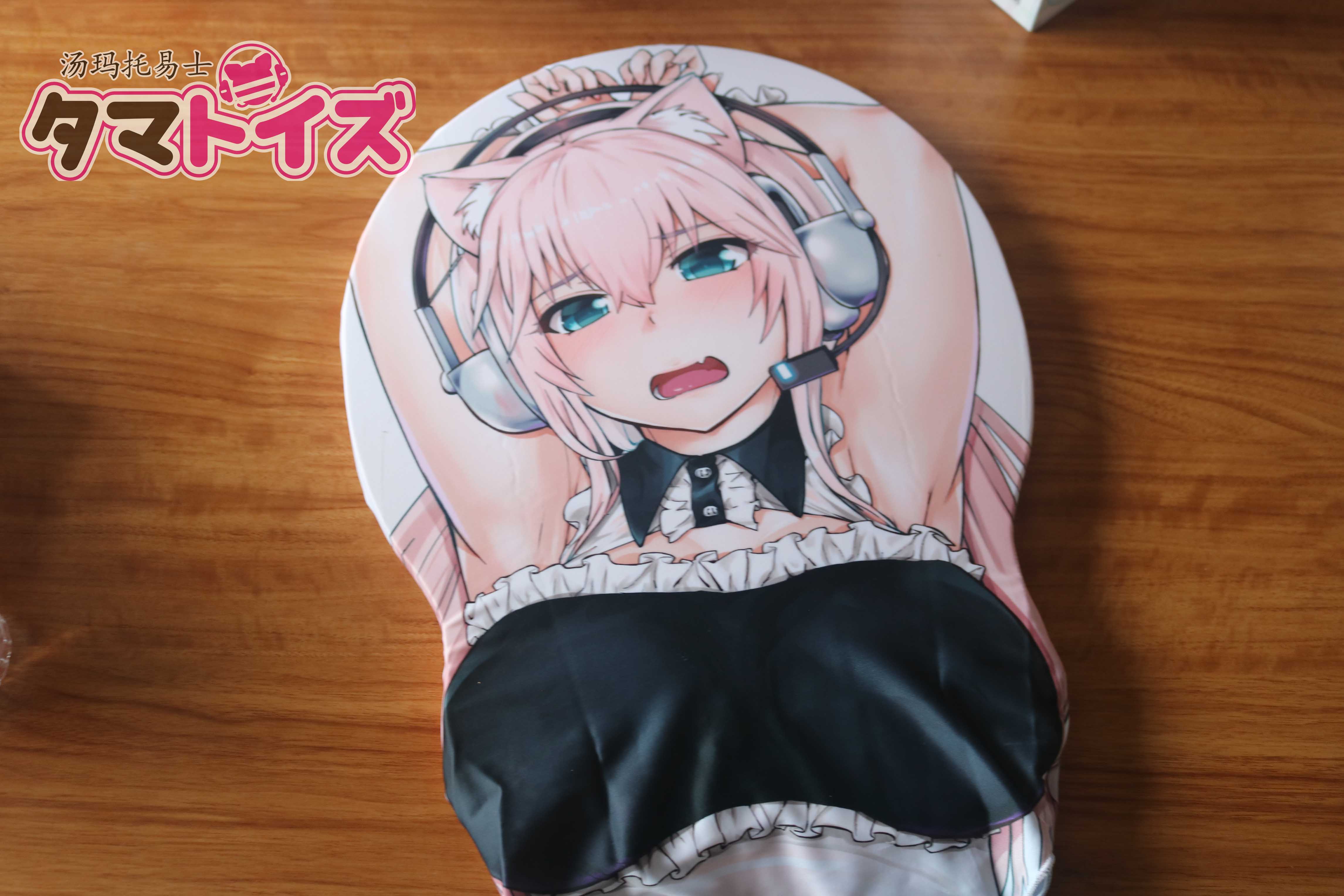 胸模搭档best match!日本汤玛托易士大型鼠标垫板评测,居然真的这么大??!