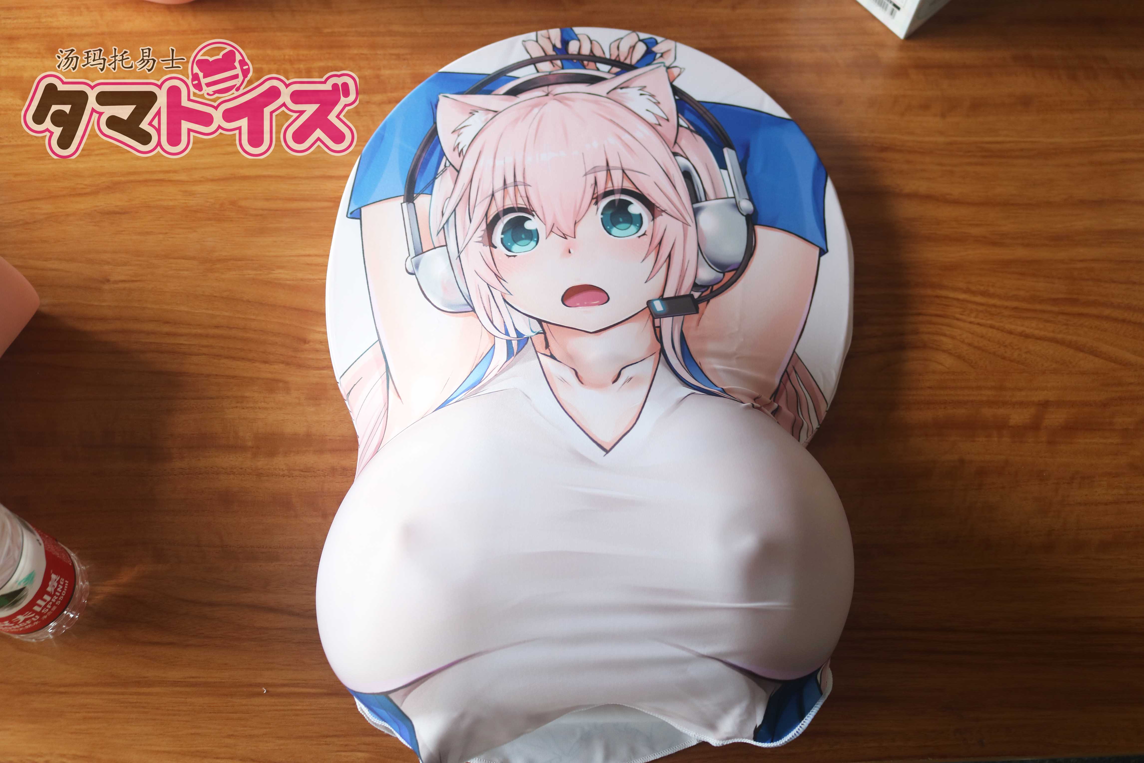 胸模搭档best match!日本汤玛托易士大型鼠标垫板评测,居然真的这么大??!