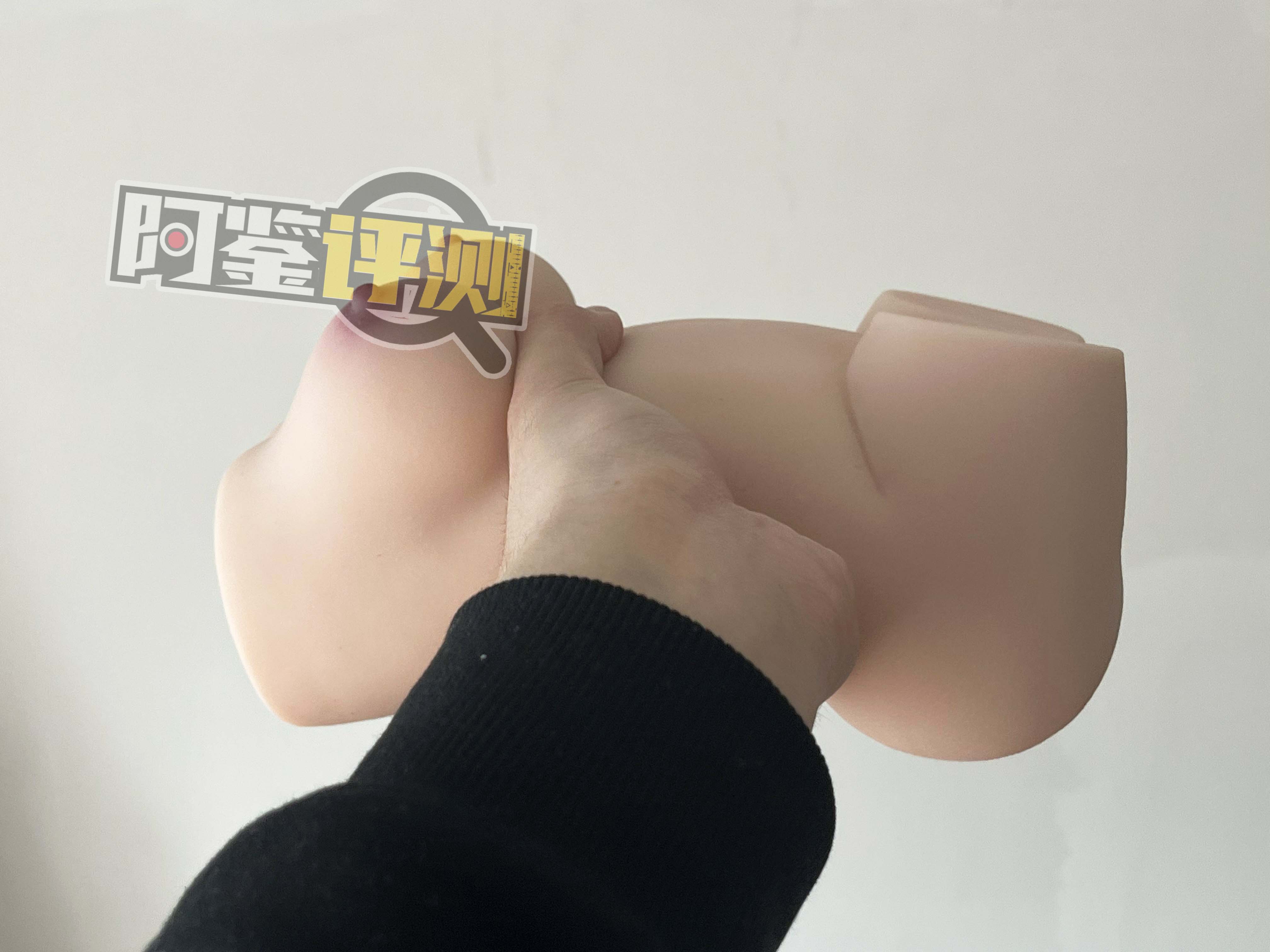 趣网-星梨奈(震动双穴名器)评测!各方面平衡都不错的震动类玩具!