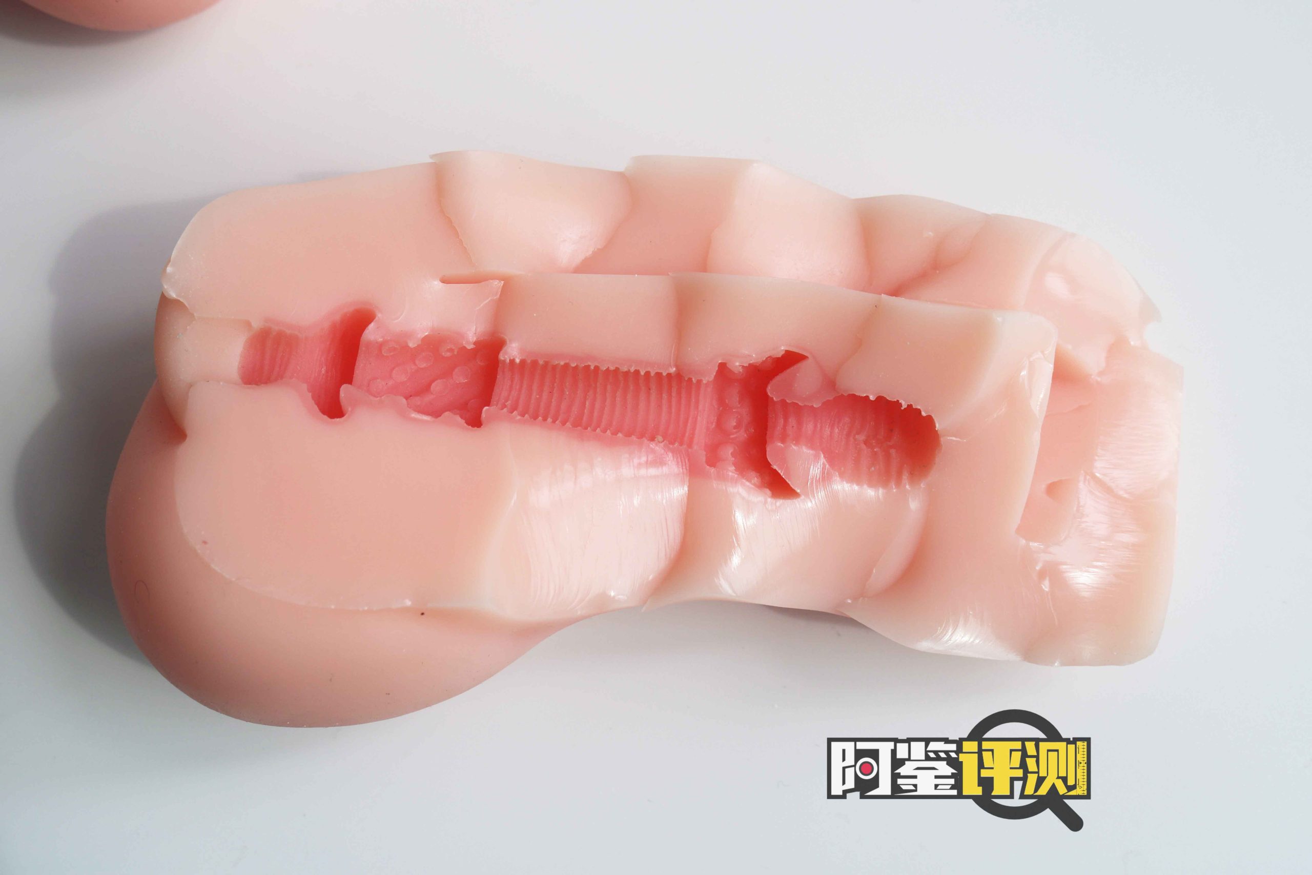 YUU热热子评测,名器和电动的奇妙结合