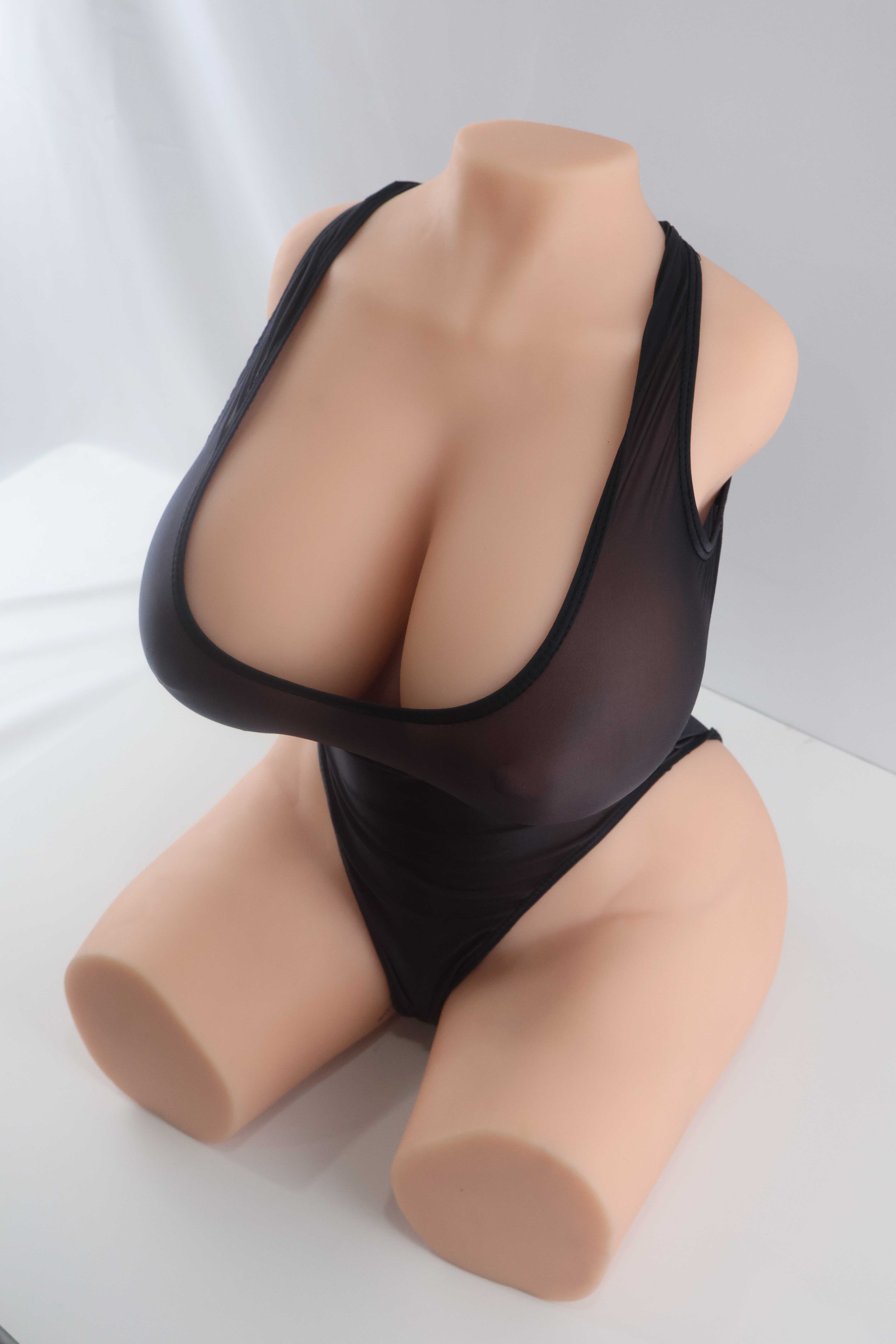 【流量警告】完熟女郎大身体试衣照片(废稿素材)