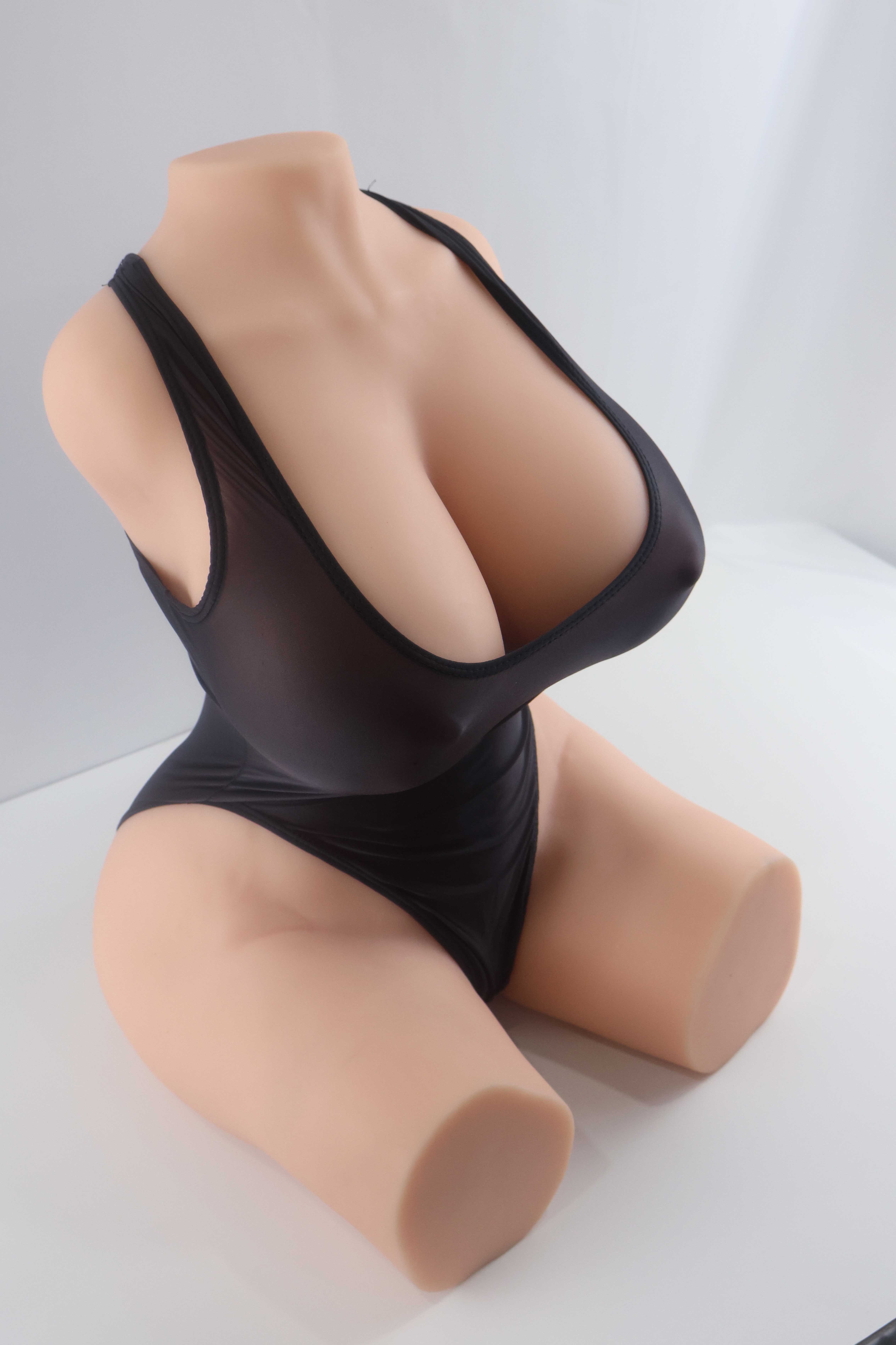 【流量警告】完熟女郎大身体试衣照片(废稿素材)