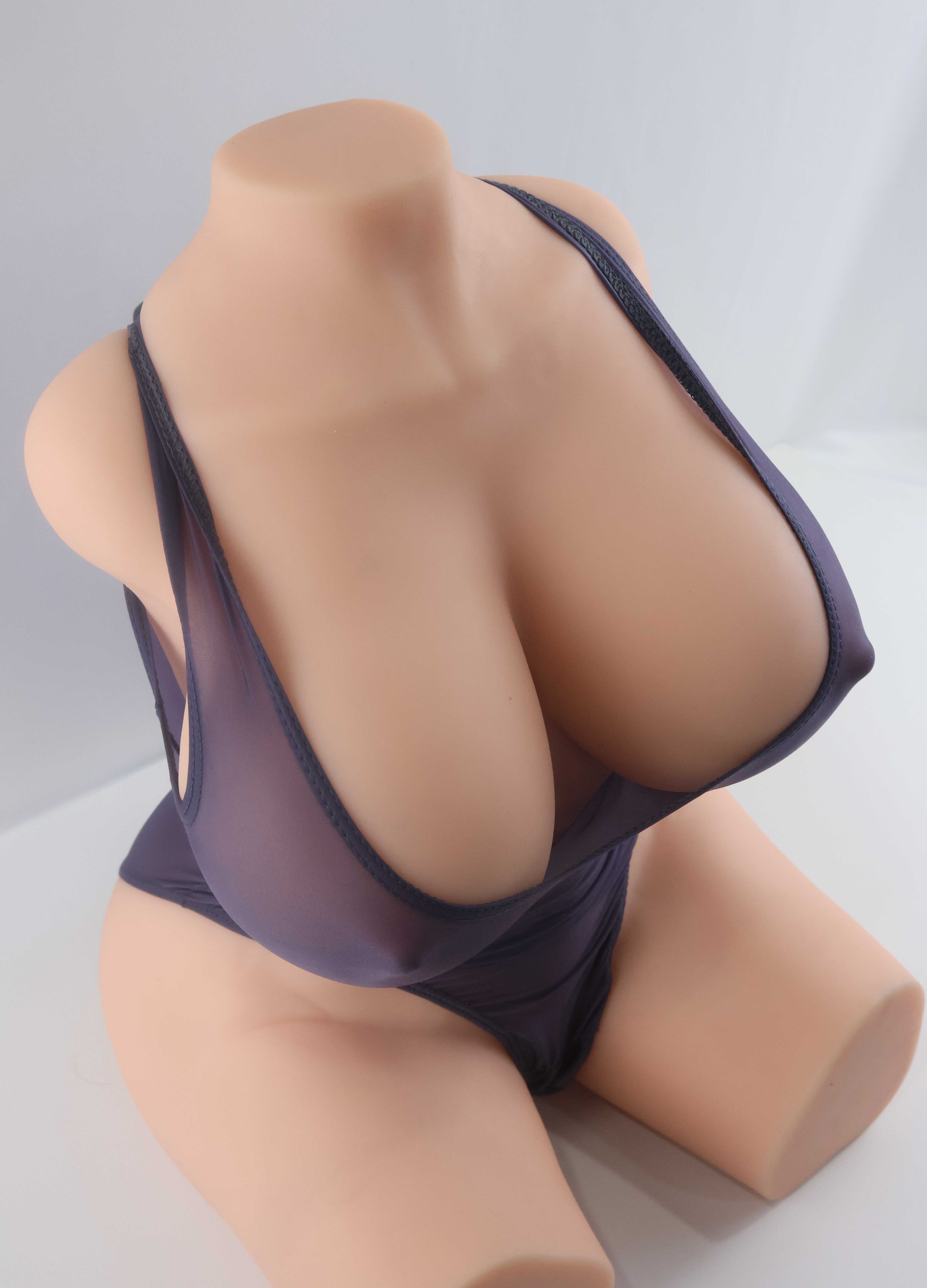 【流量警告】完熟女郎大身体试衣照片(废稿素材)