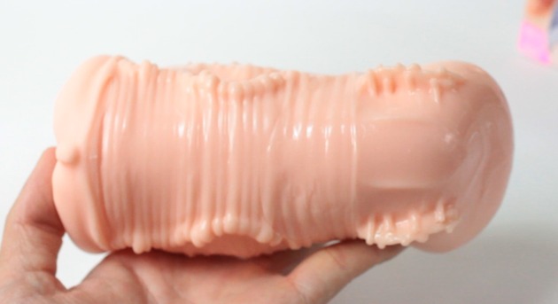 对子哈特——“元气女大生”评测!小众的“咬合式”排气飞机杯,真空软榨机!