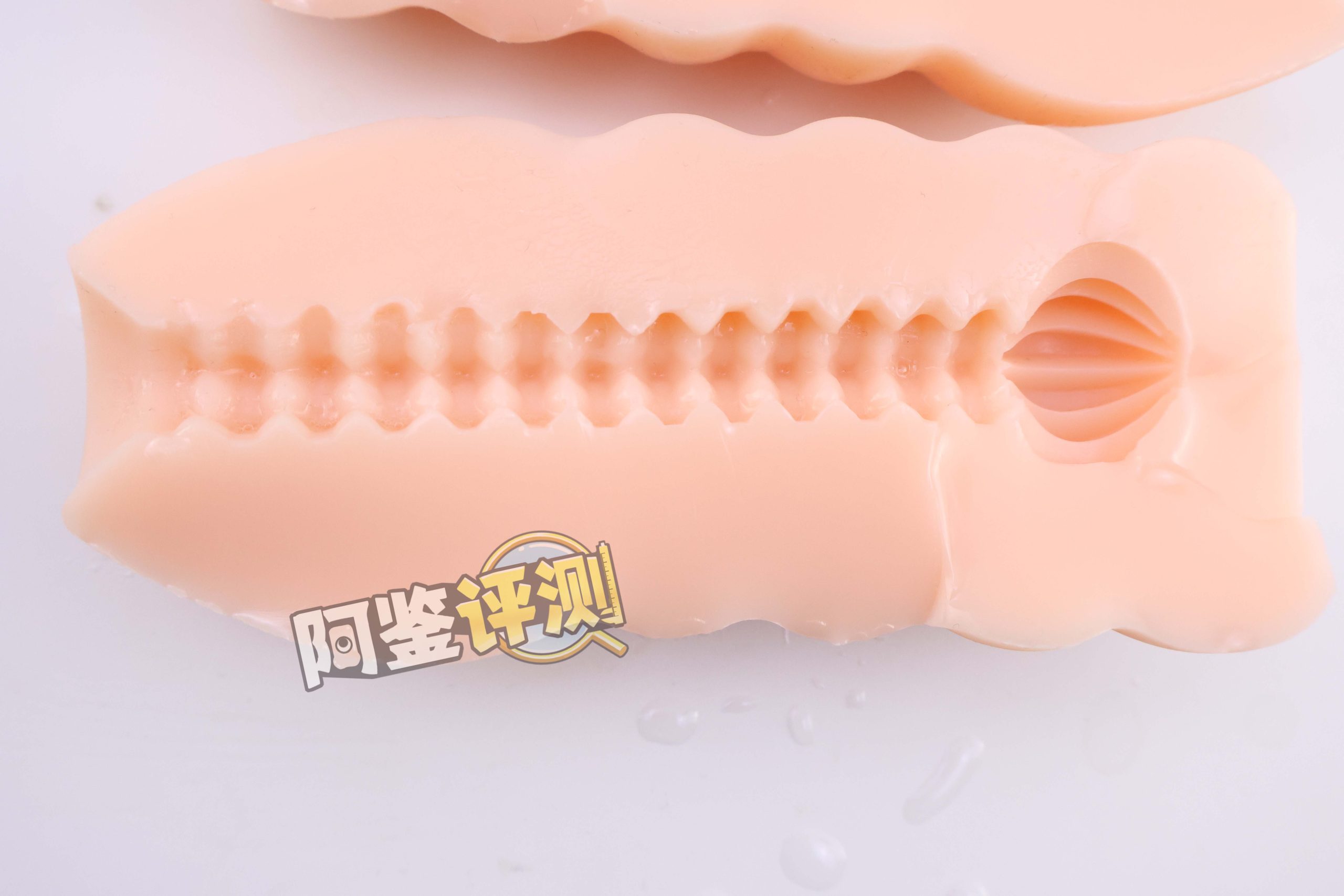 A-one—“六连子宫-四代”评测!粗暴平庸的剐蹭感,如同拆下的零件一般简单的构造