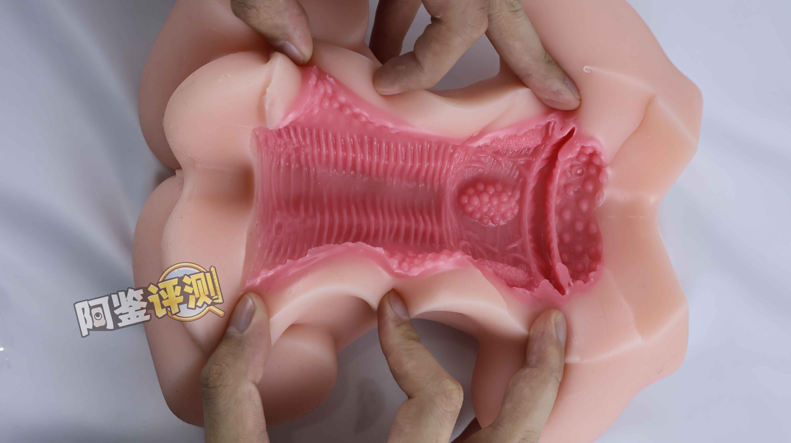 GXP—“发热试炼”评测!软胶+双通道+躯干形+大克重...要素拉满的最终产物将如何?