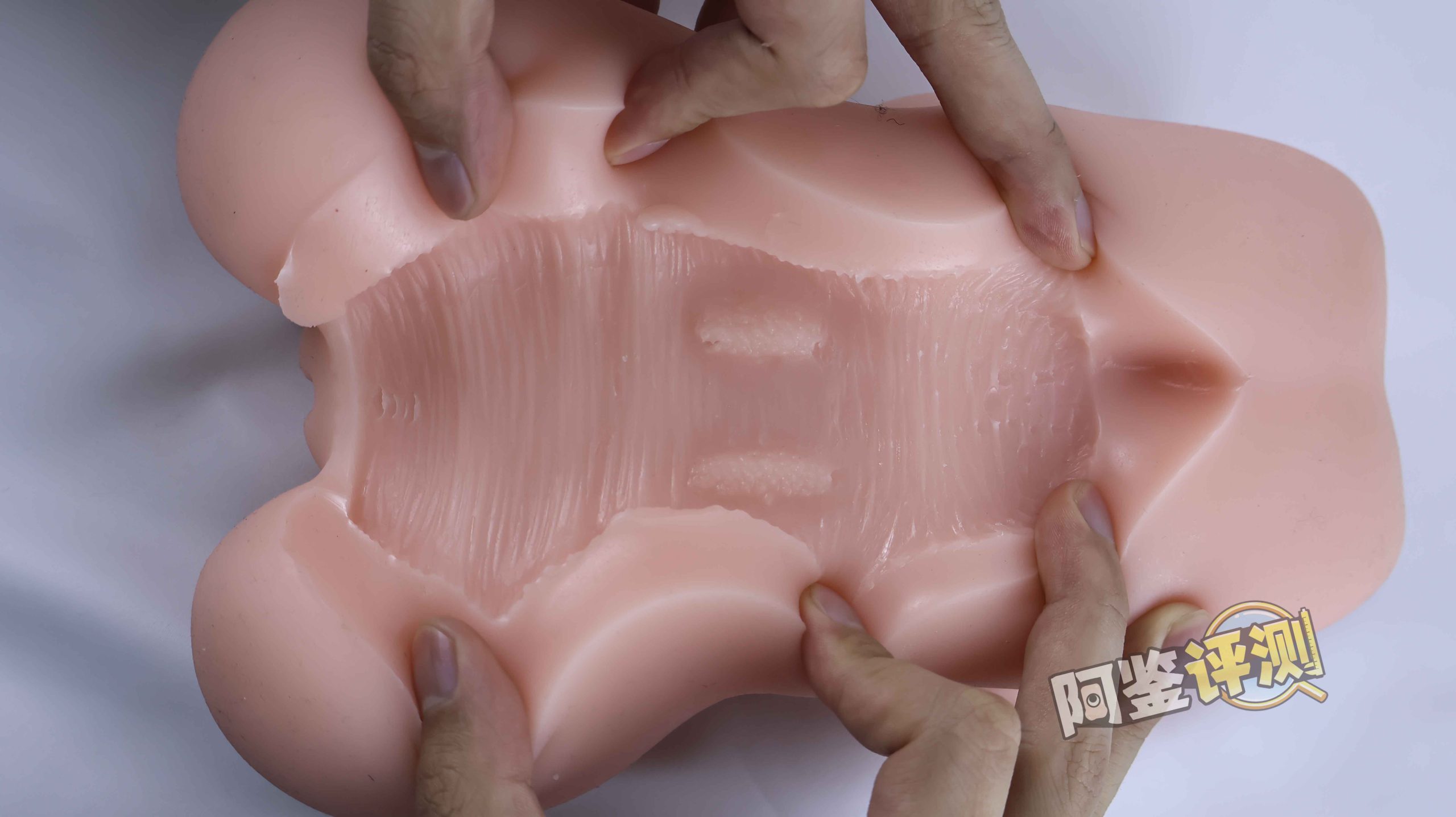 GXP—“发热试炼”评测!软胶+双通道+躯干形+大克重...要素拉满的最终产物将如何?