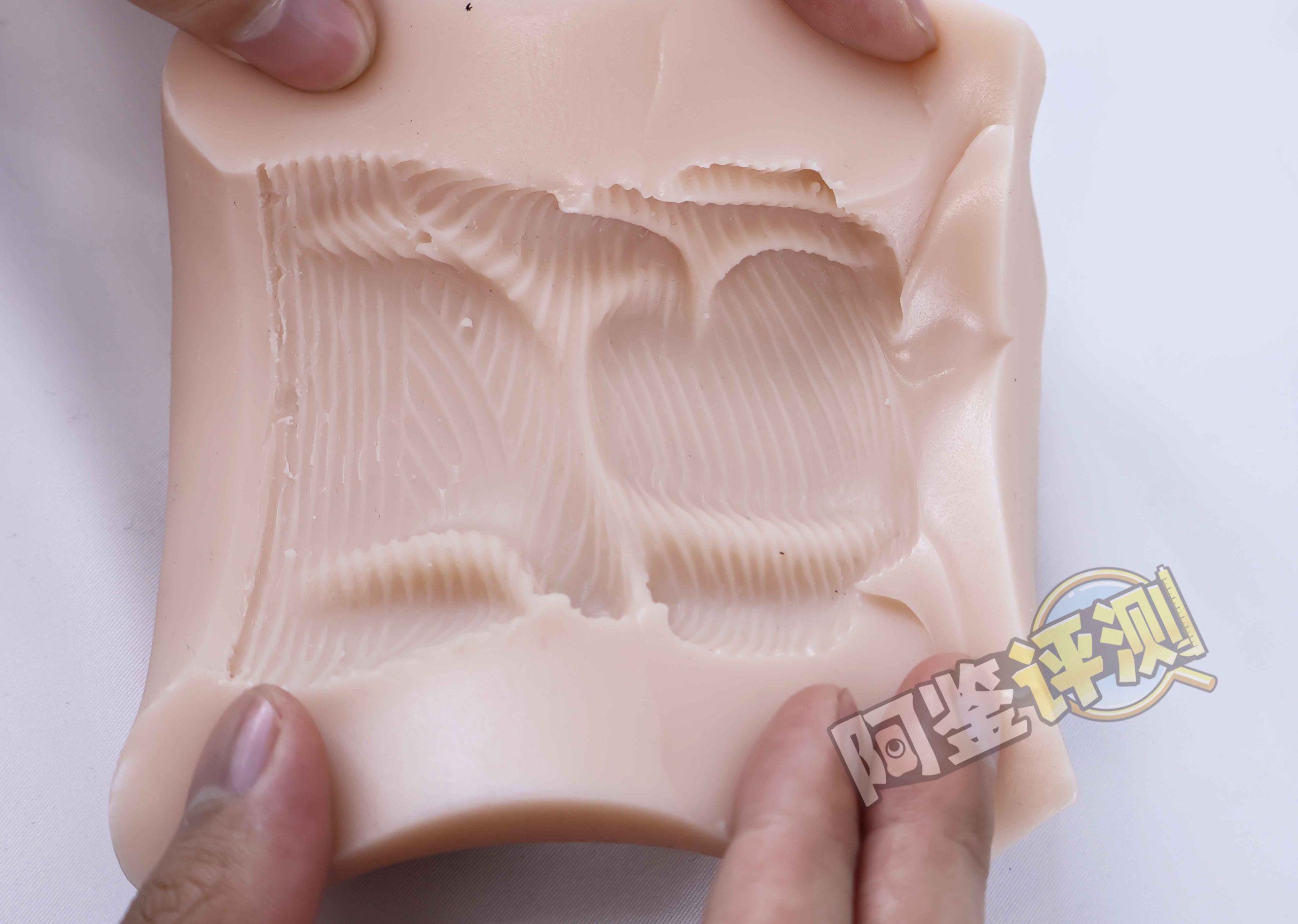 杯多多-“七彩罐娘”评测!隐蔽型小杯,图一乐还是真实用?(下:紫,粉,绿,蓝)