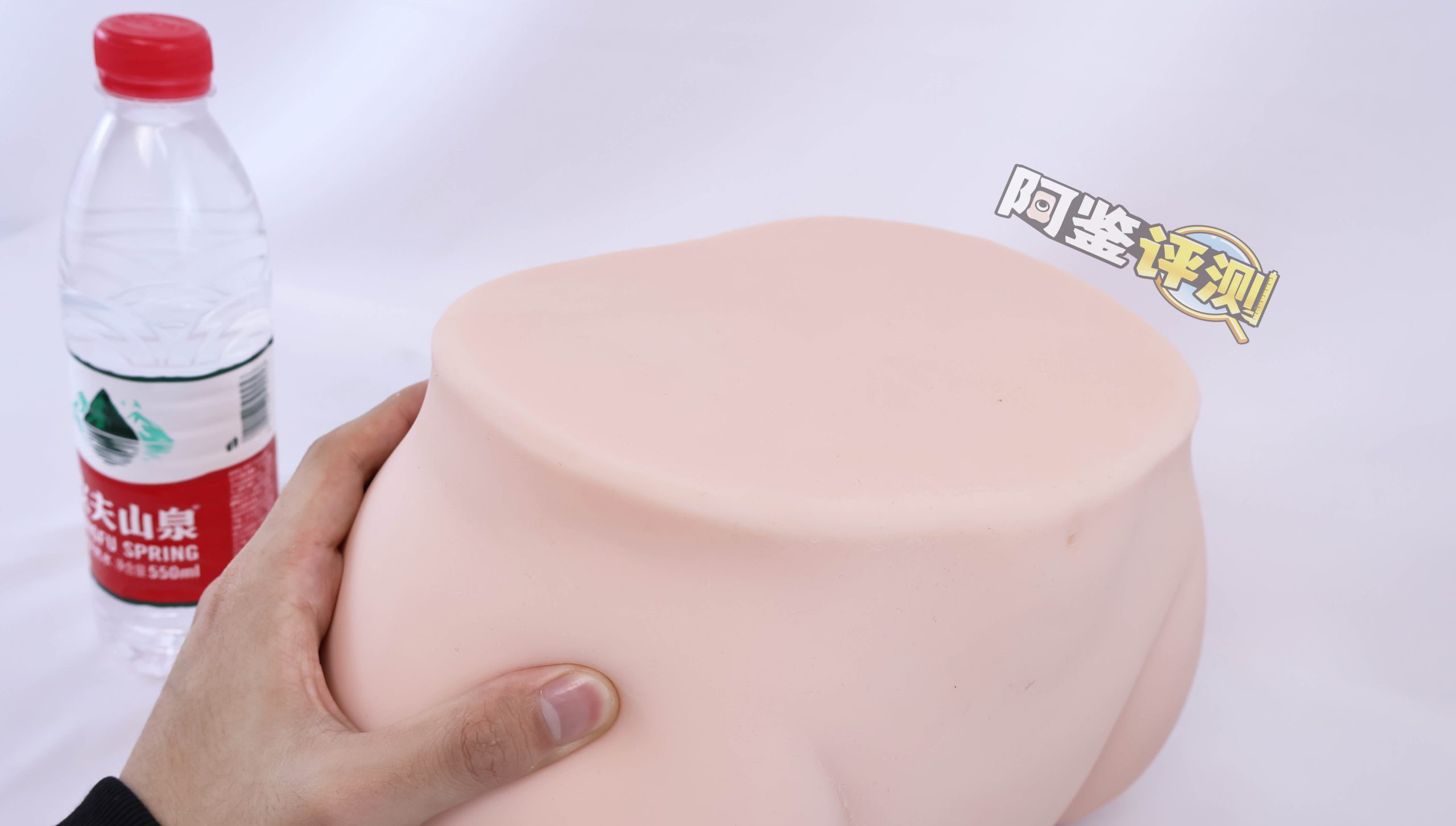 maccos——“真实之臀”评测!重量方面确实是足够的,但造型实在太过无感了.....