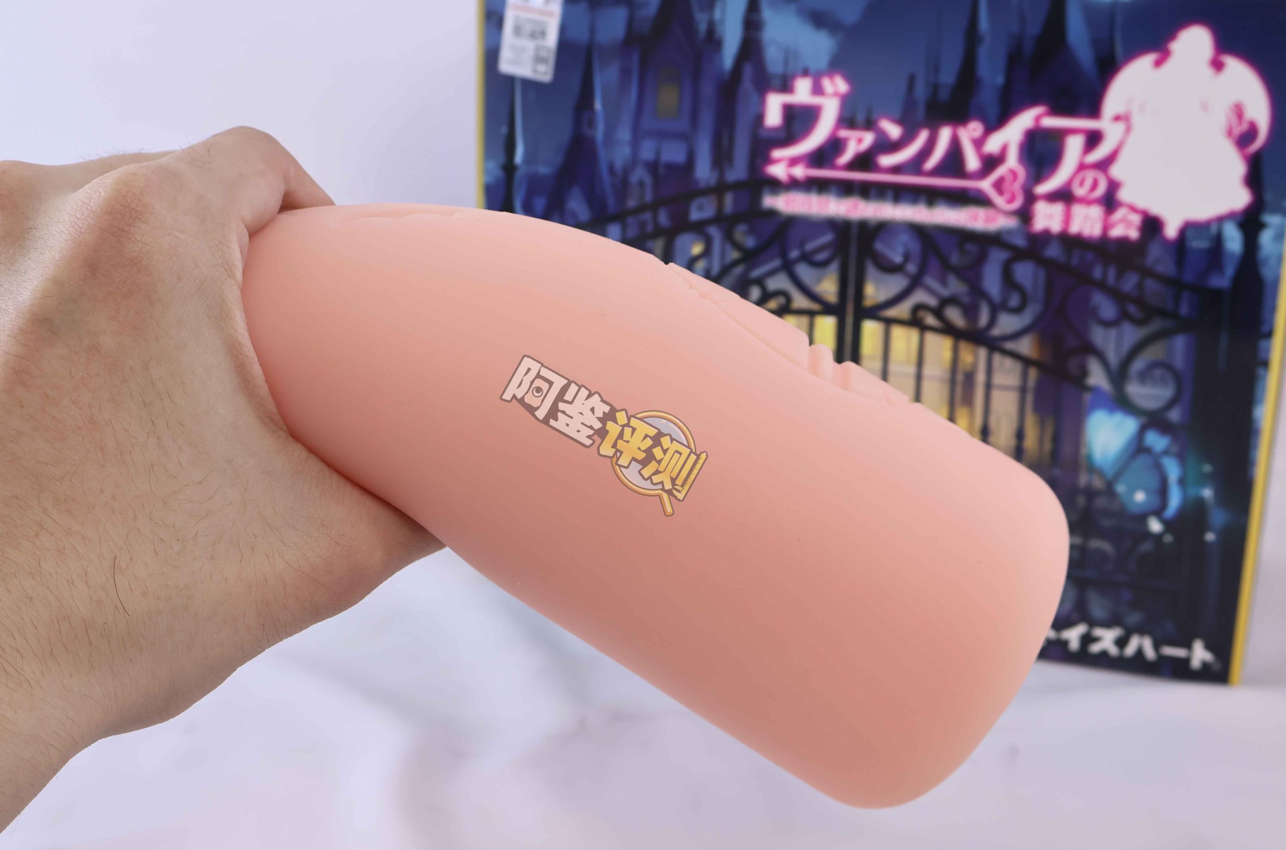 对子哈特——“舞踏会”评测!难以理解的古怪设计,像是礼盒中的月饼一样华而不实