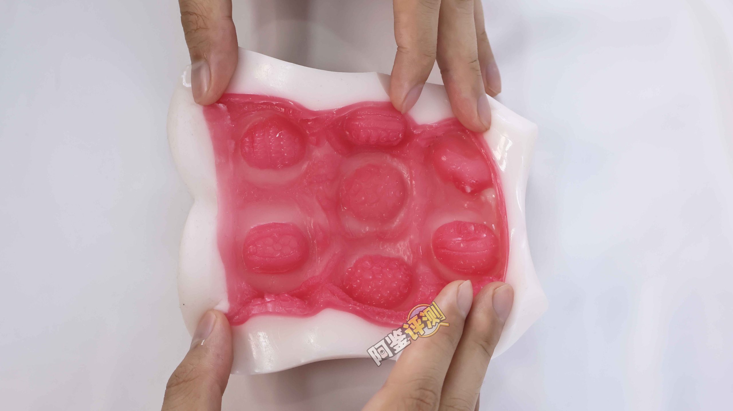 魔眼——“もち雪(BOTE IBO)”评测!纯白如雪的脂软材质,与坚实内层粗糙结构的奇妙配合