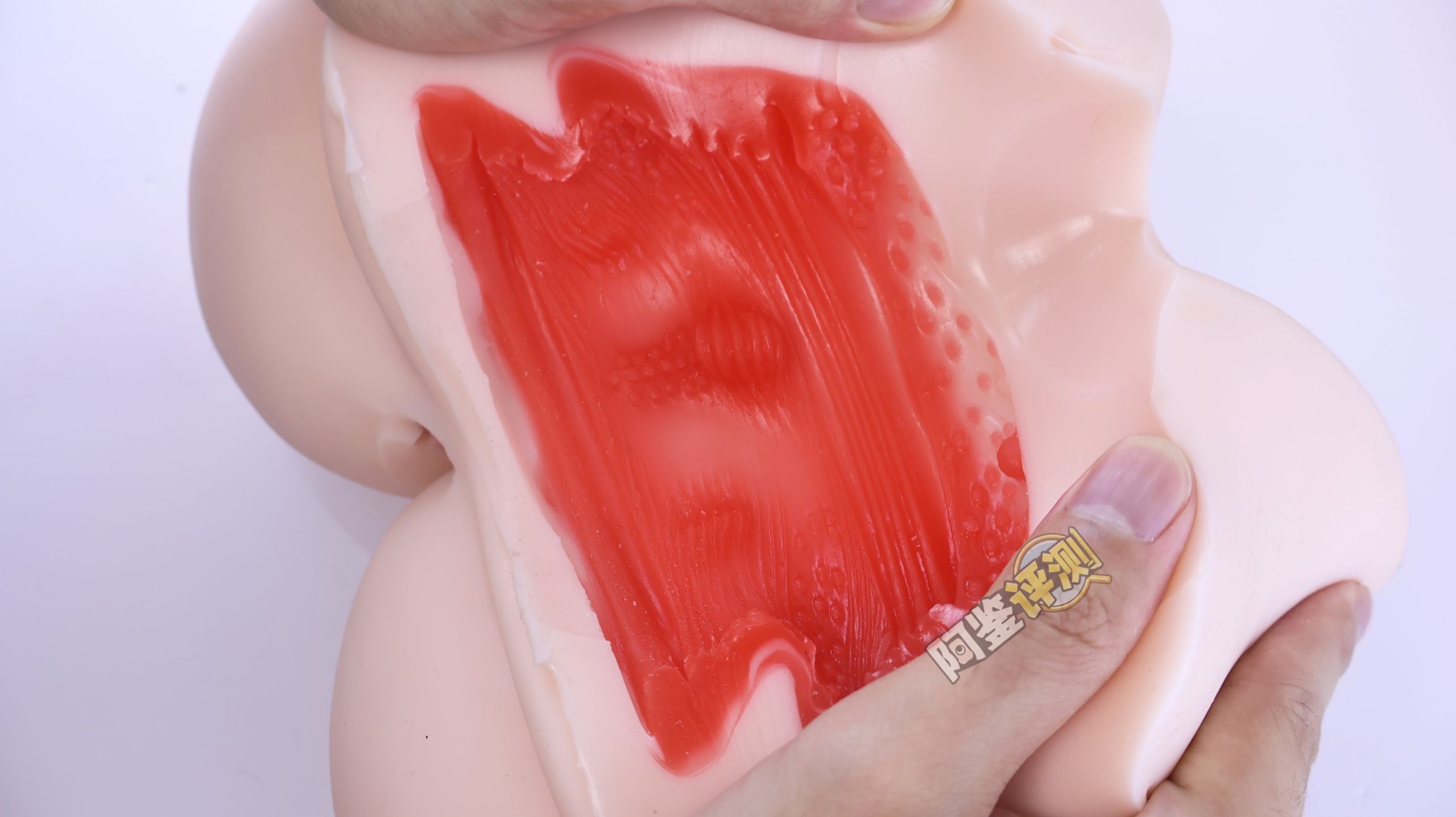 MACCOS——“纯洁之臀BIG”评测!变大后的手感好了太多,但通道为何没有继承?