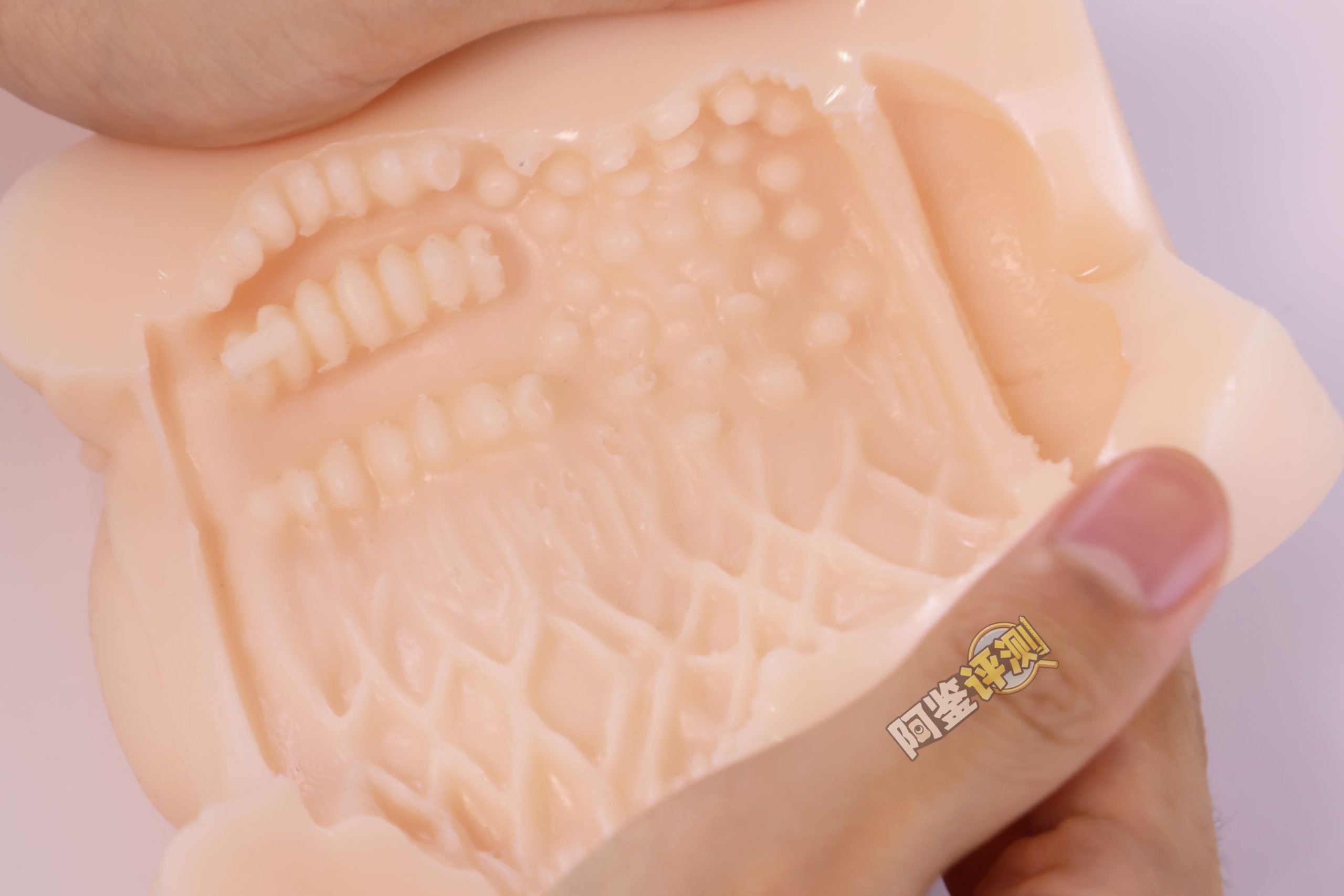 汤玛托易士——“温柔寝取”评测!看着很low的样子,居然有如此特殊的剐蹭感!