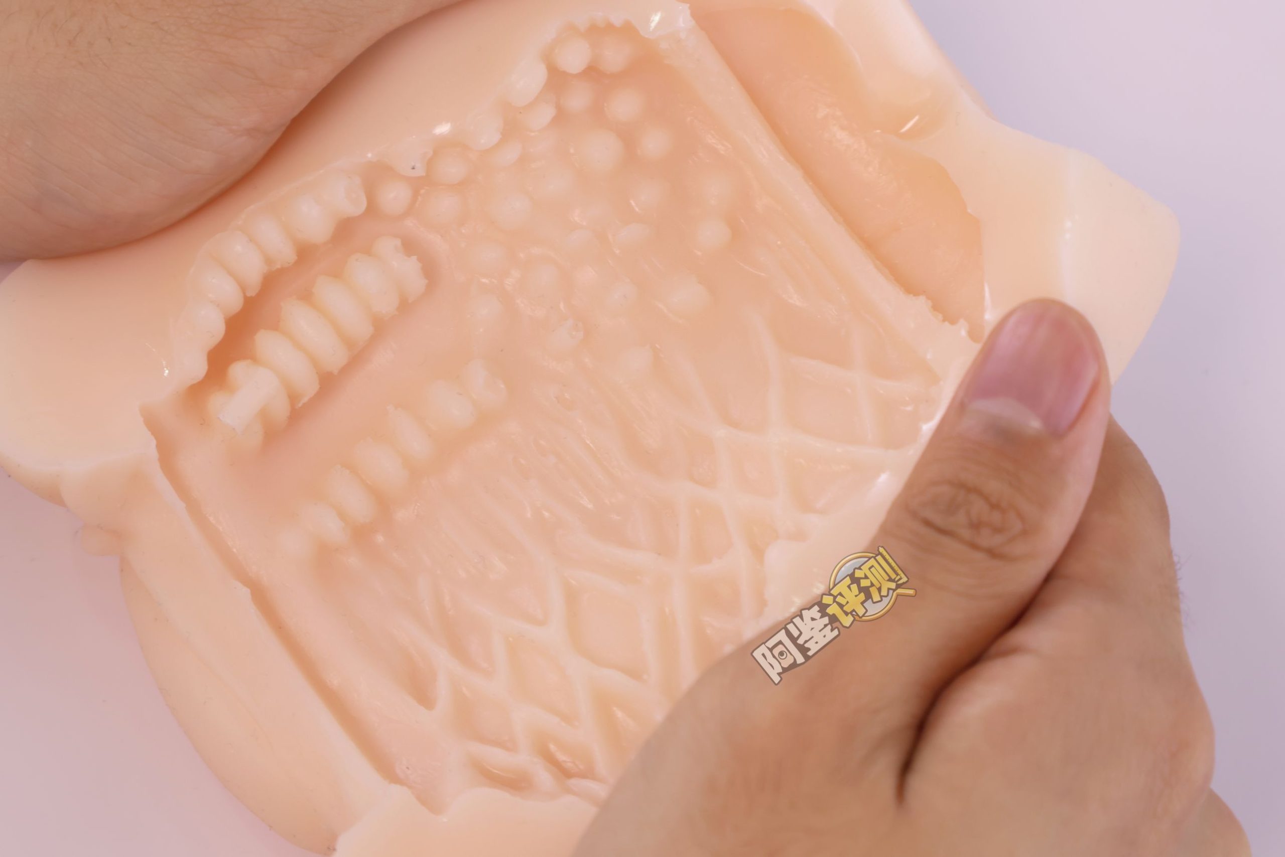 汤玛托易士——“温柔寝取”评测!看着很low的样子,居然有如此特殊的剐蹭感!