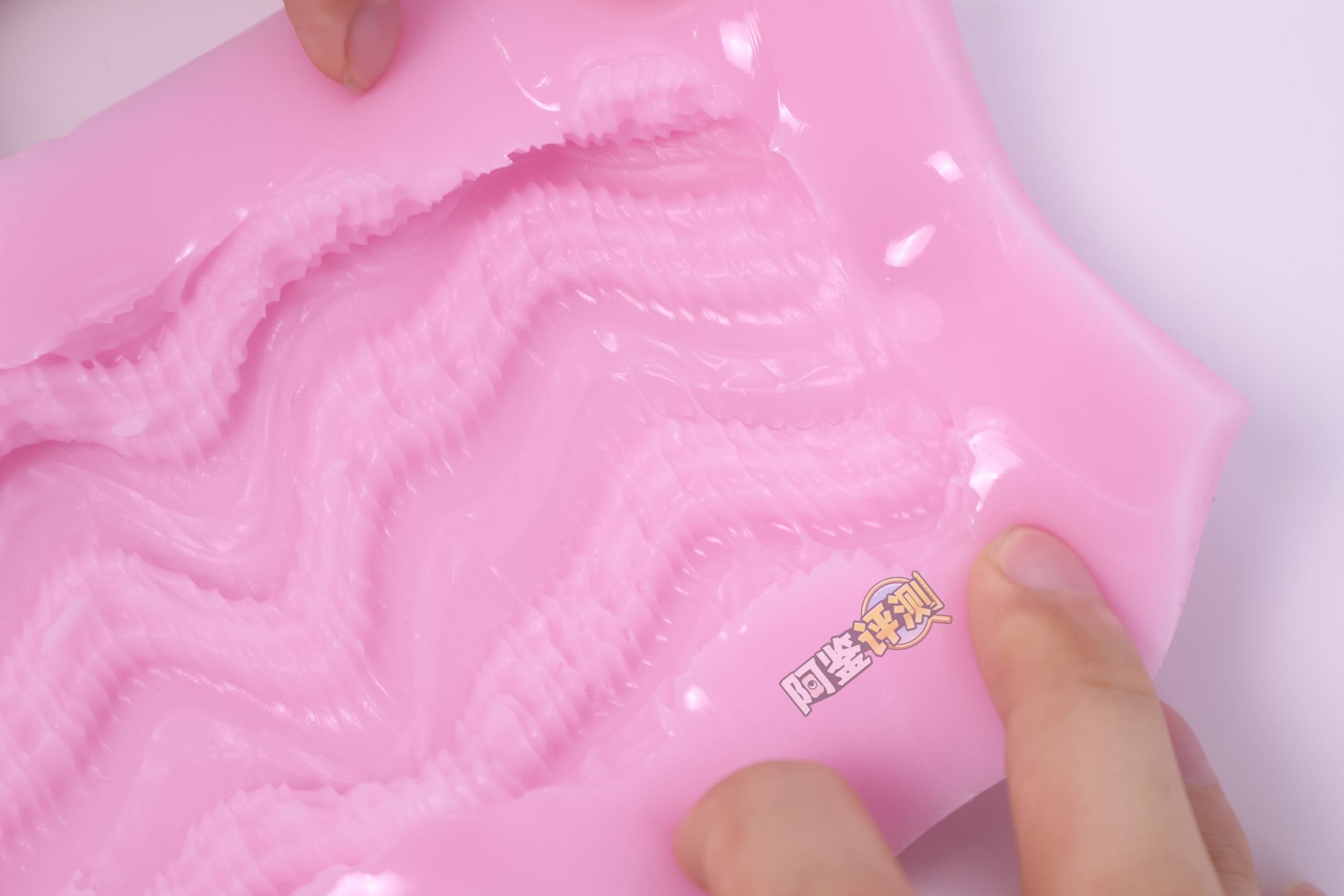 火炮——“傲慢雌小鬼-派娜酱”评测!大倒模上拆下来的杯子,肉感足够但有些简单