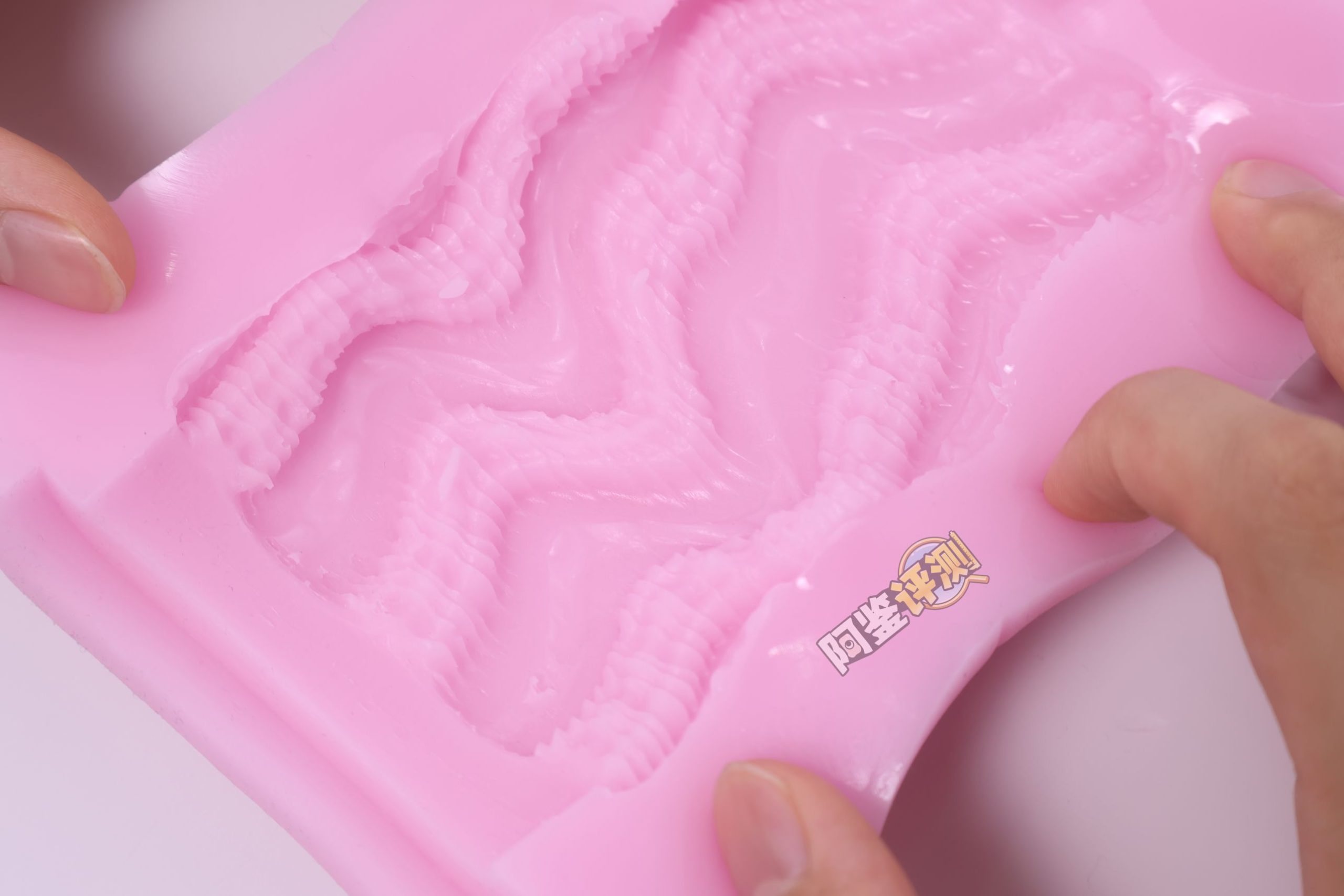 火炮——“傲慢雌小鬼-派娜酱”评测!大倒模上拆下来的杯子,肉感足够但有些简单