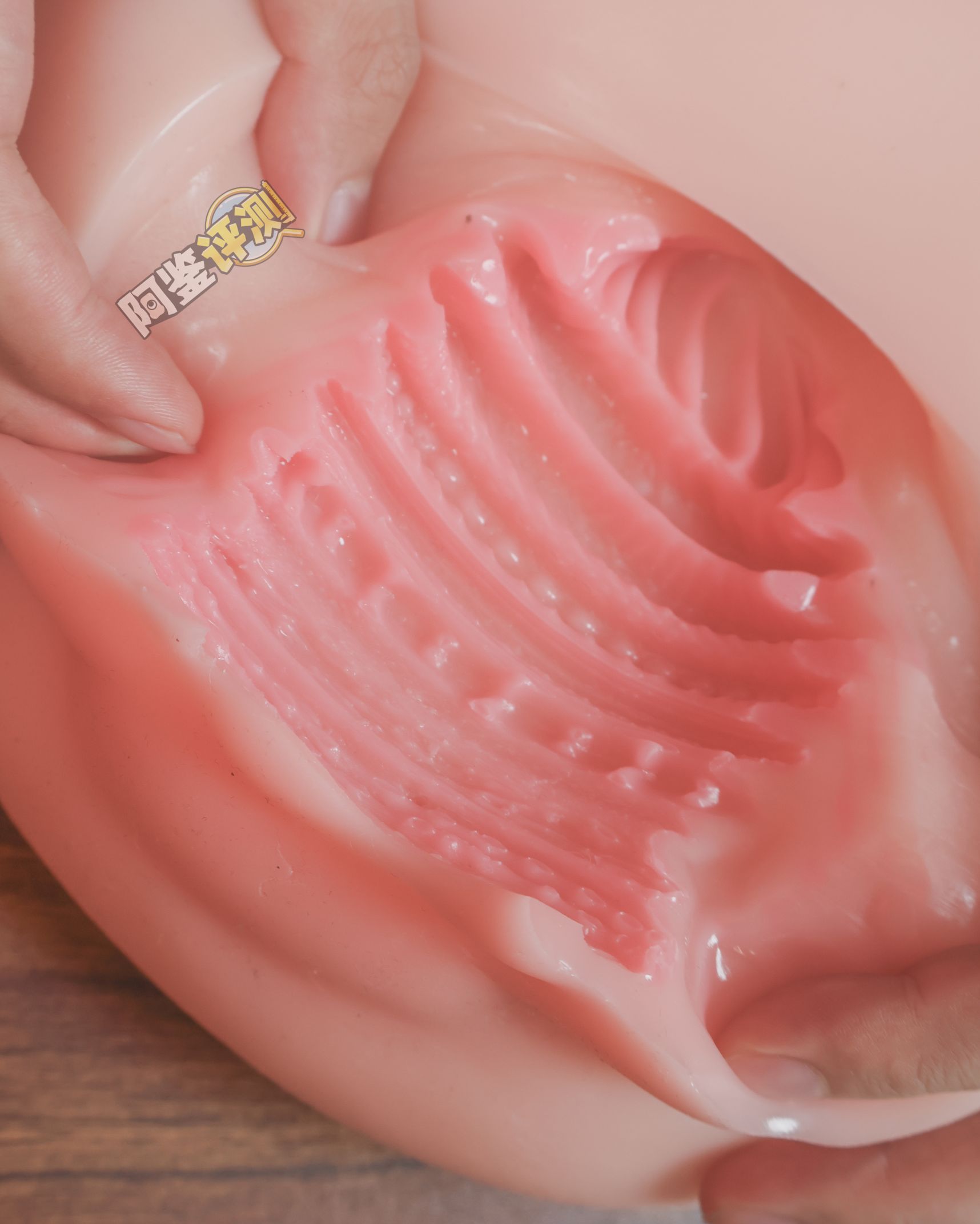 傲川——“爆乳娘”评测!猎奇的超级大雷,能铺满桌面的超级爆乳!