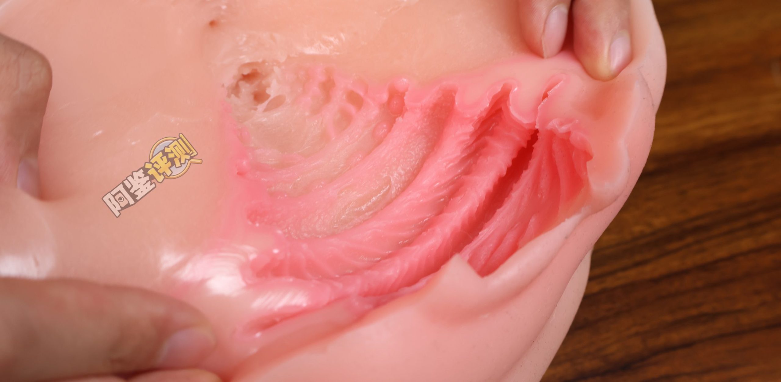 傲川——“爆乳娘”评测!猎奇的超级大雷,能铺满桌面的超级爆乳!