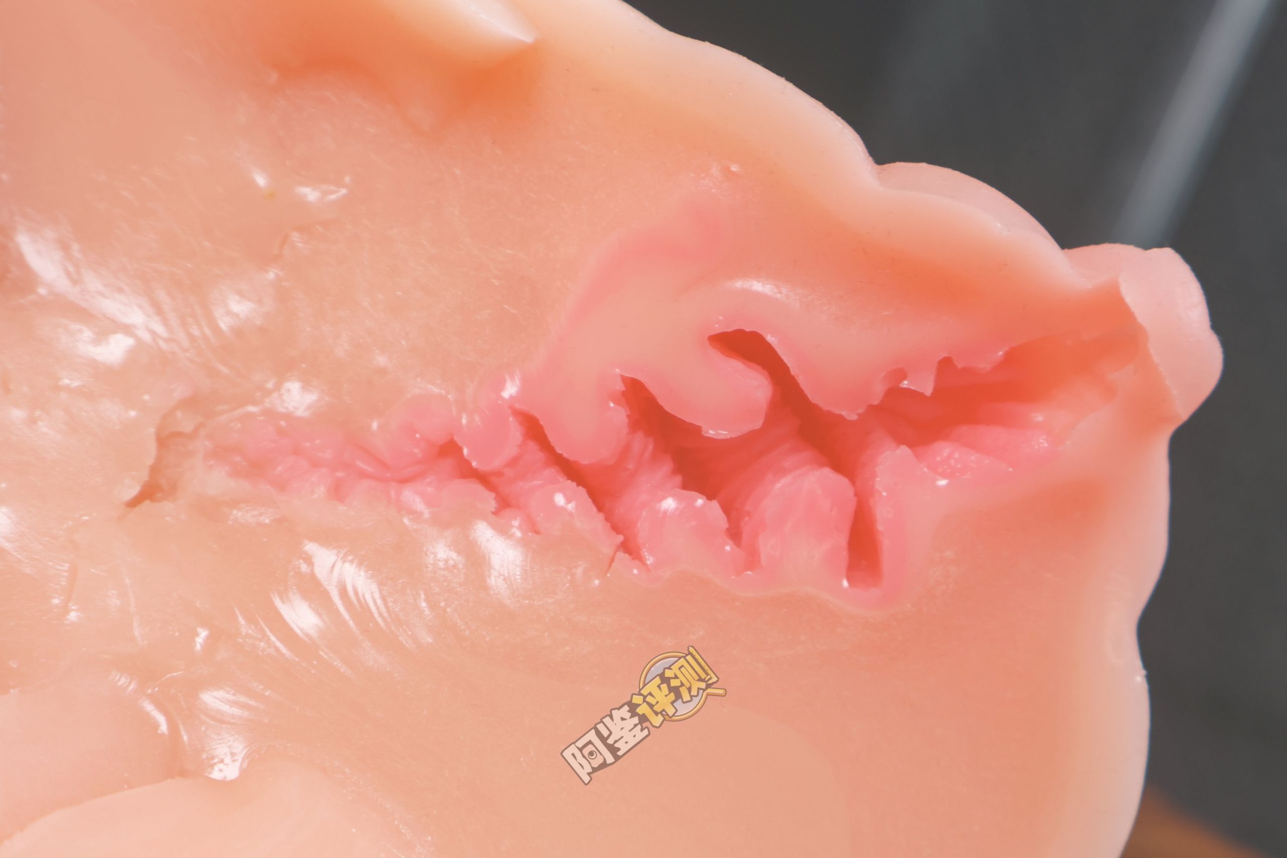 傲川——“爆乳娘”评测!猎奇的超级大雷,能铺满桌面的超级爆乳!