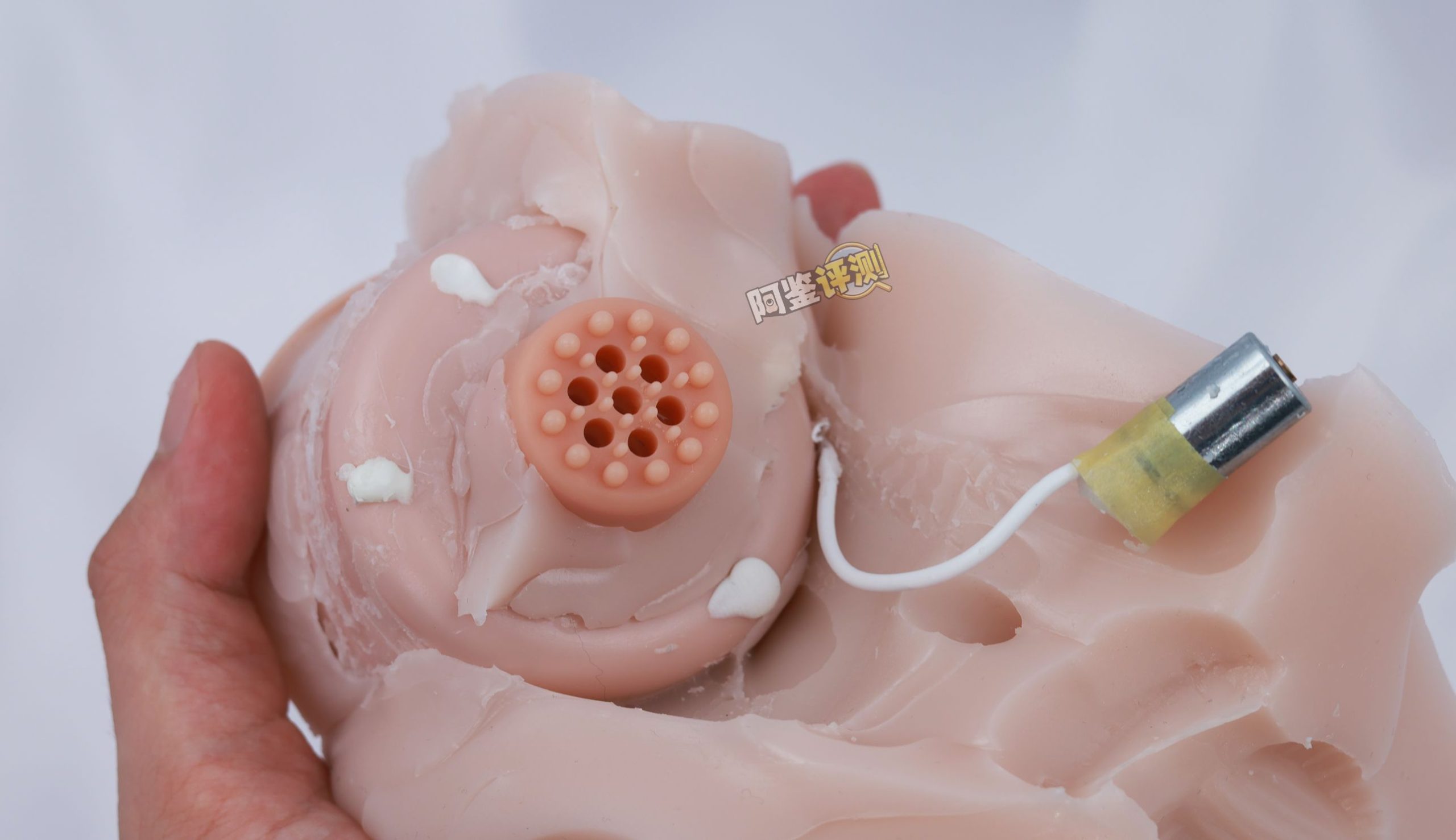 趣网COC——“YU酱”评测!大克重的吮吸电动杯,通道末端的奇怪吸气口