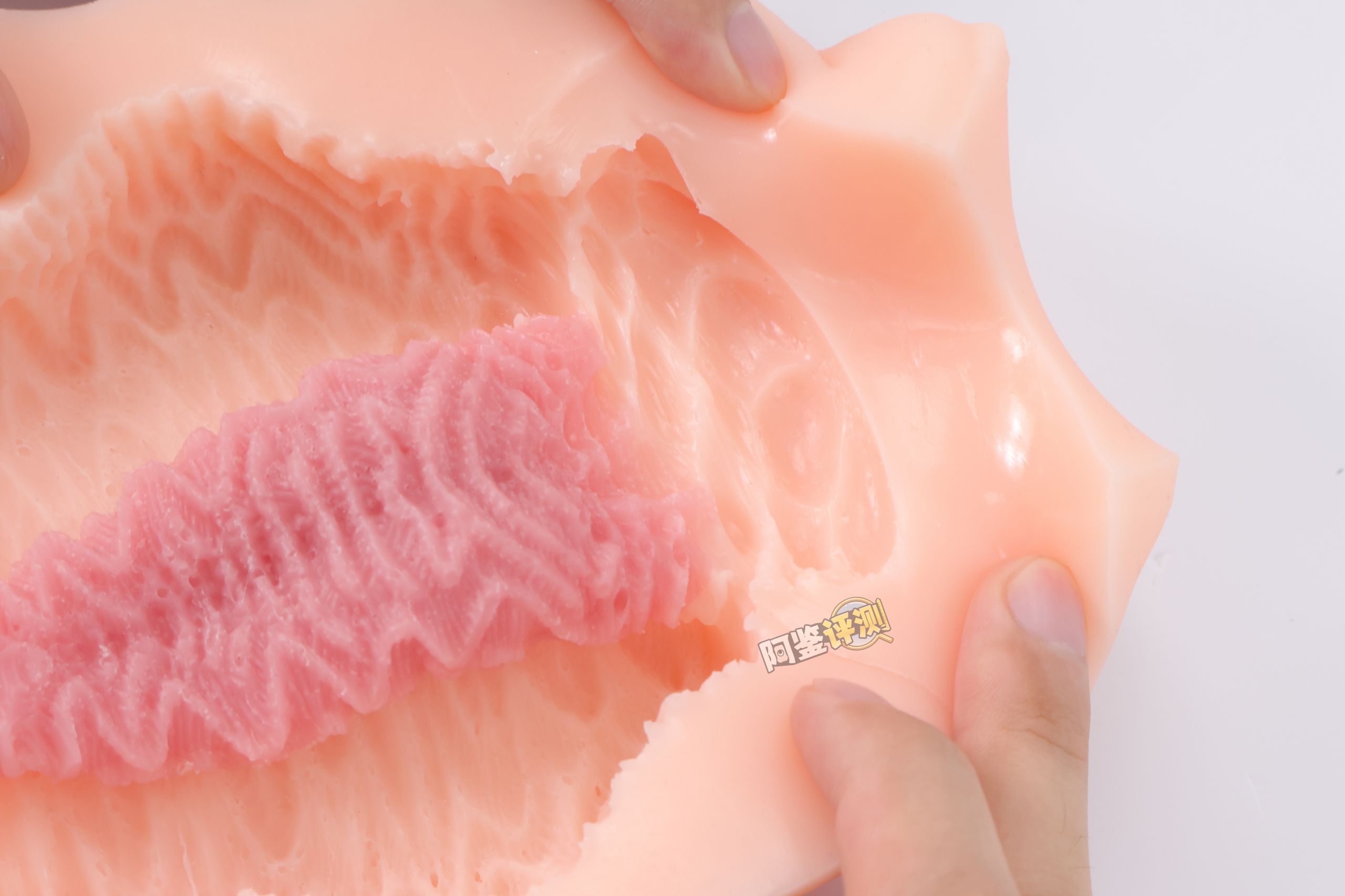 汤马托易士——“AIV NO.06”评测！大舌头很有新意，但软胶外形问题也很大