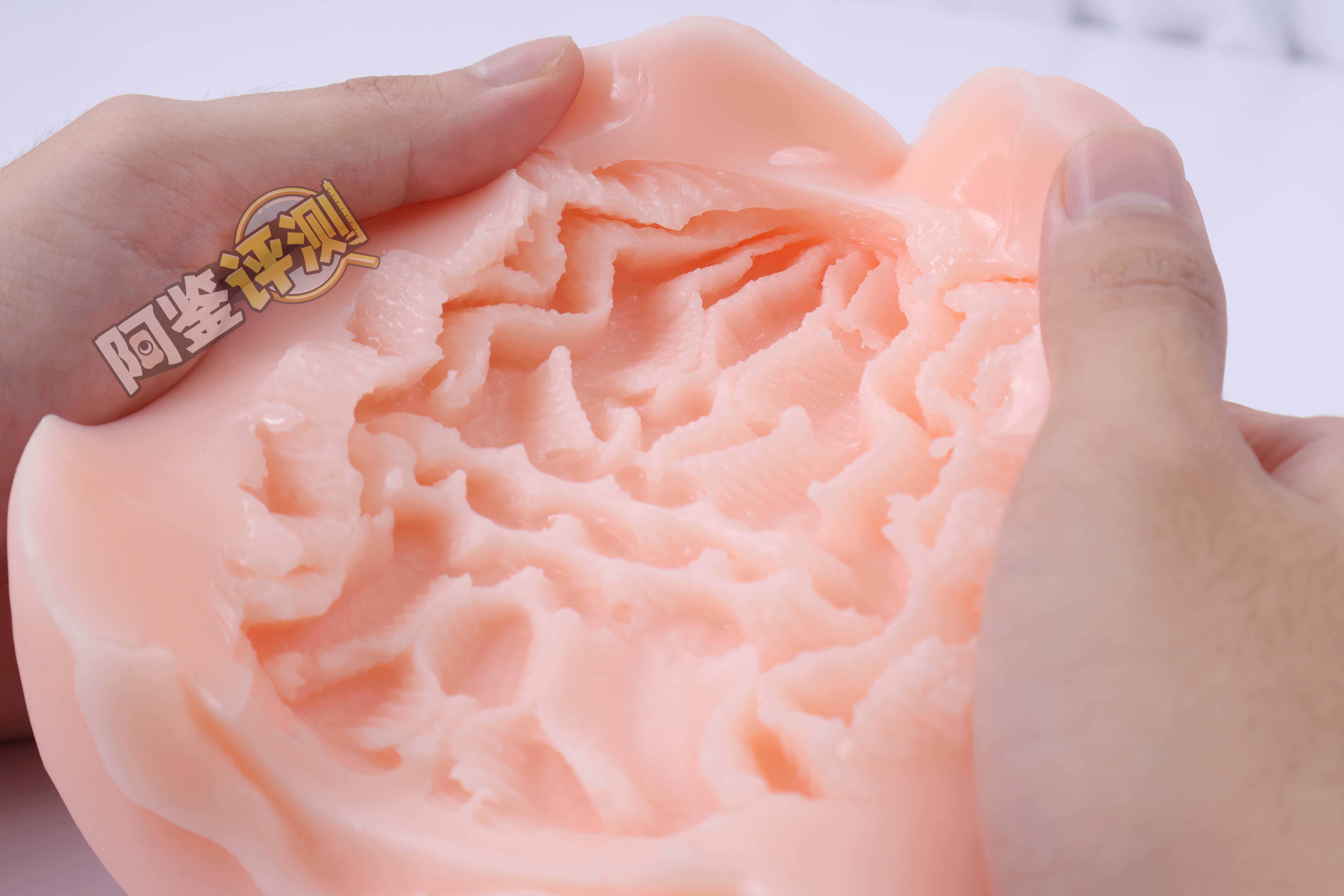 汤马托易士——“乳虐牢笼—人妻搜查官”评测！藏在变态联名包装下的，是超实用的复杂触手