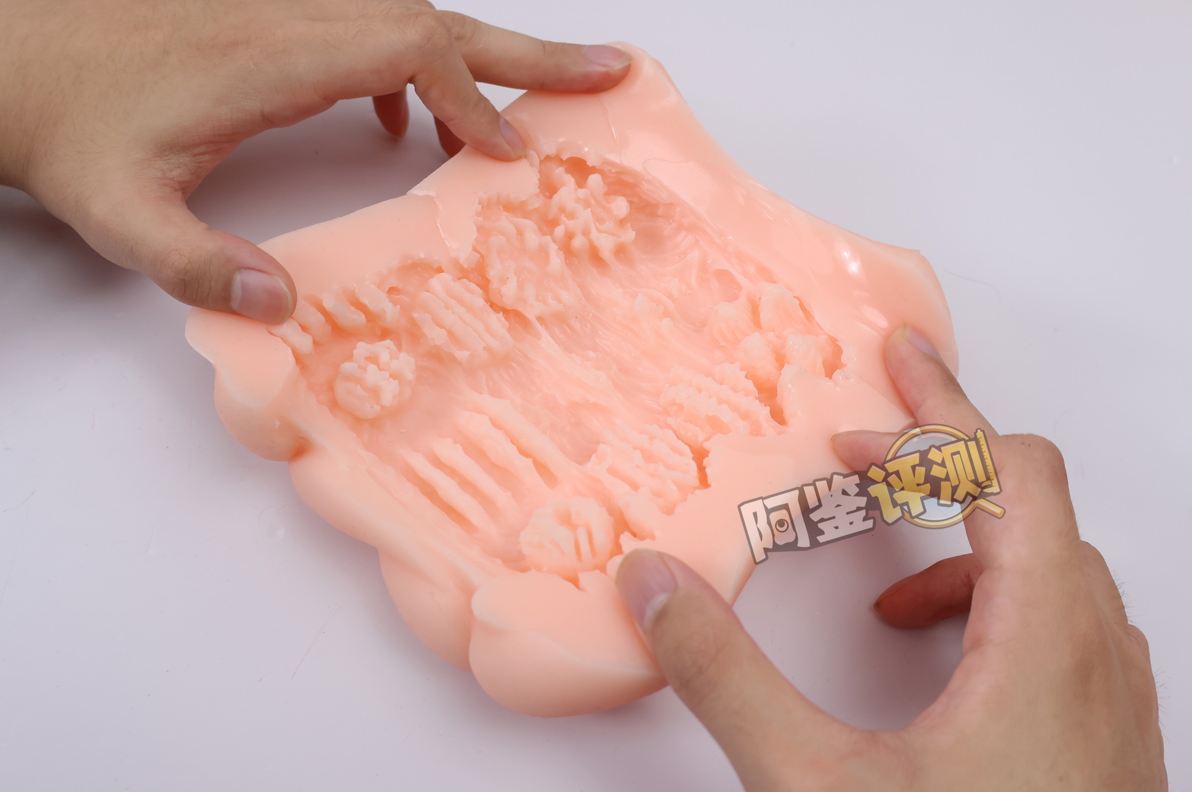 汤马托易士——“AIV-NO.09”评测!猎奇难用还是爽快软榨?TENGA gravity的“劣化版”