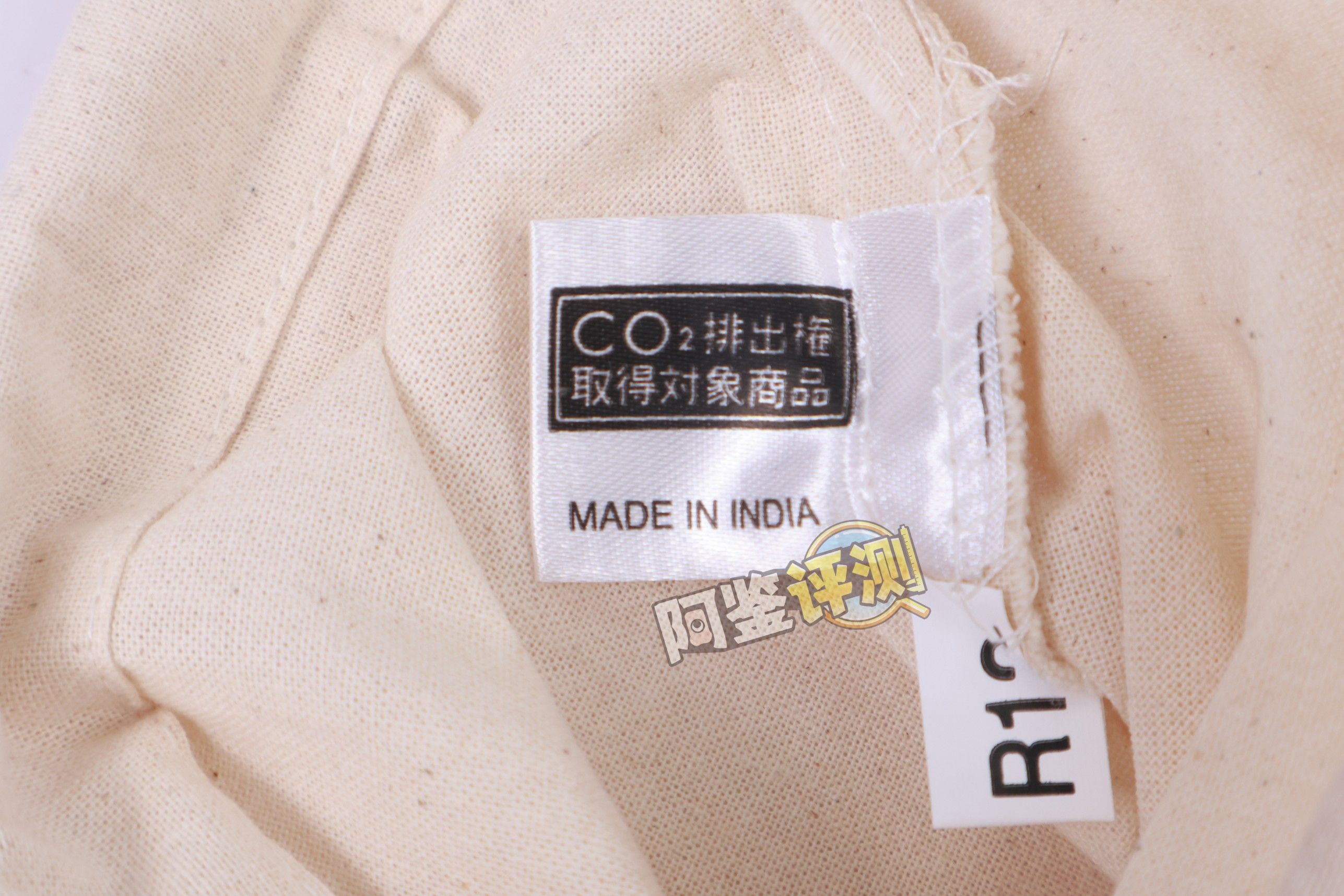 对子哈特——“ 梦幻术士”评测!似曾相识的杂乱感,这系列招牌的真空感已经消失不见了...