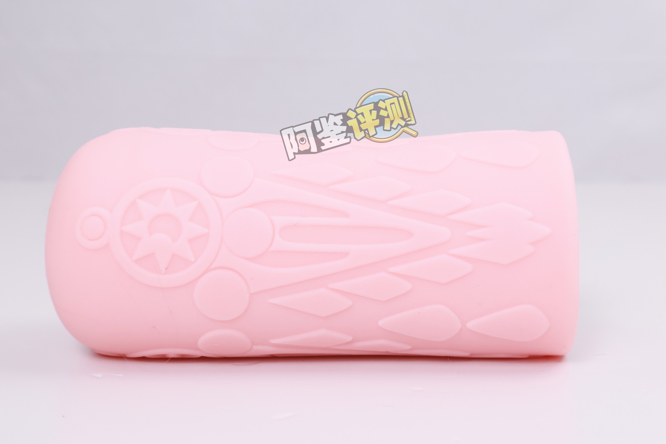 对子哈特——“ 梦幻术士”评测!似曾相识的杂乱感,这系列招牌的真空感已经消失不见了...