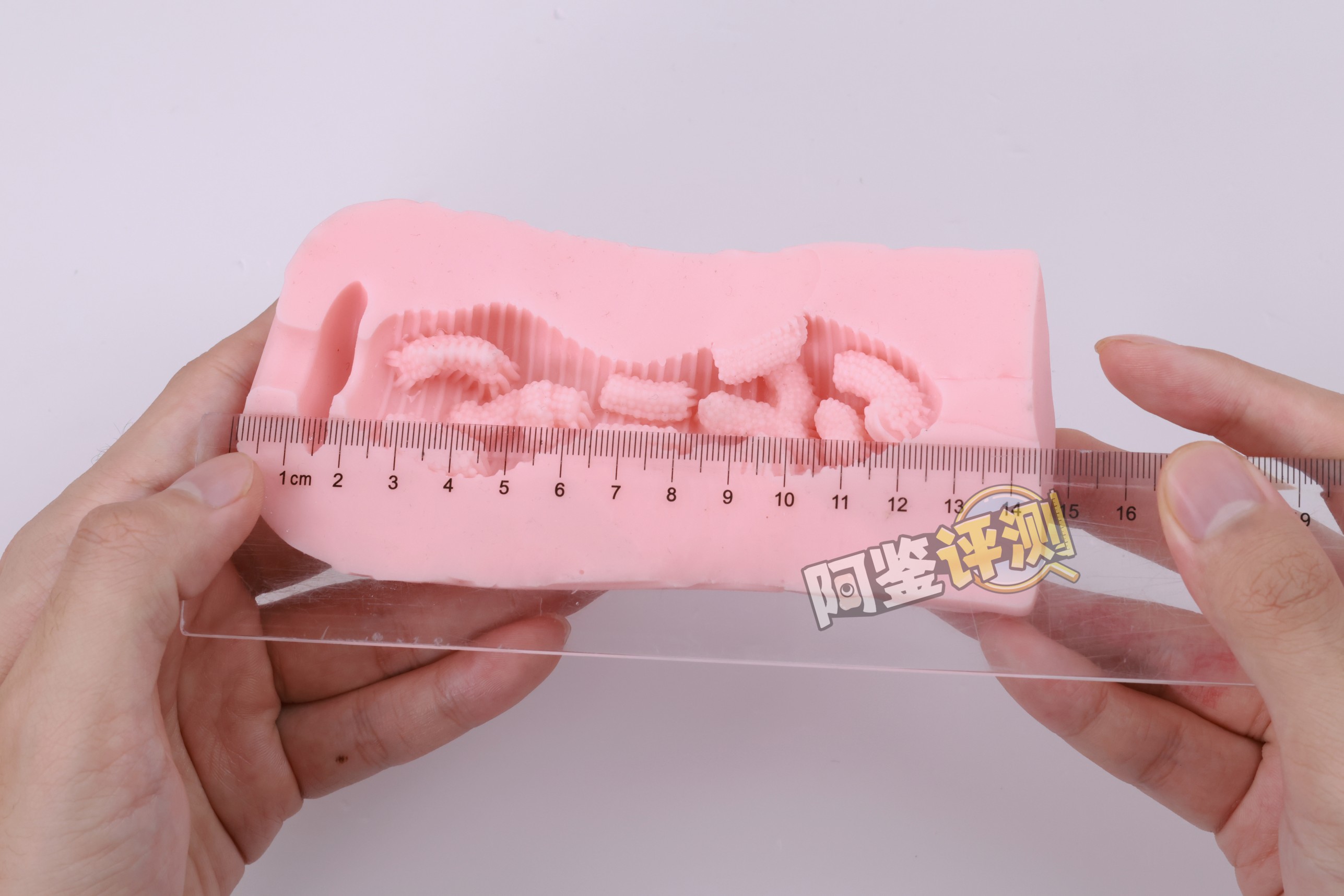 对子哈特——“ 梦幻术士”评测!似曾相识的杂乱感,这系列招牌的真空感已经消失不见了...