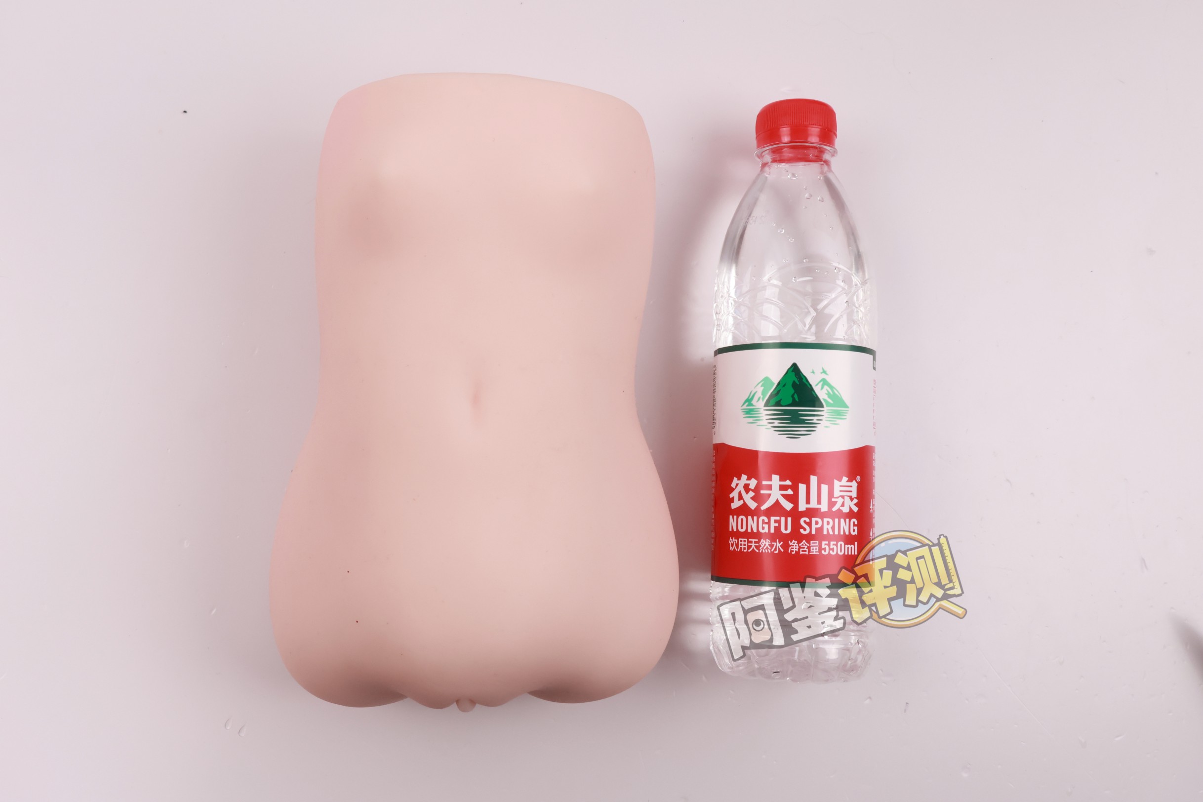 YOKUBOU——“贫乳兔娘”评测!通道体验很弱但重量拉满,方正小身体类别的高配版本!
