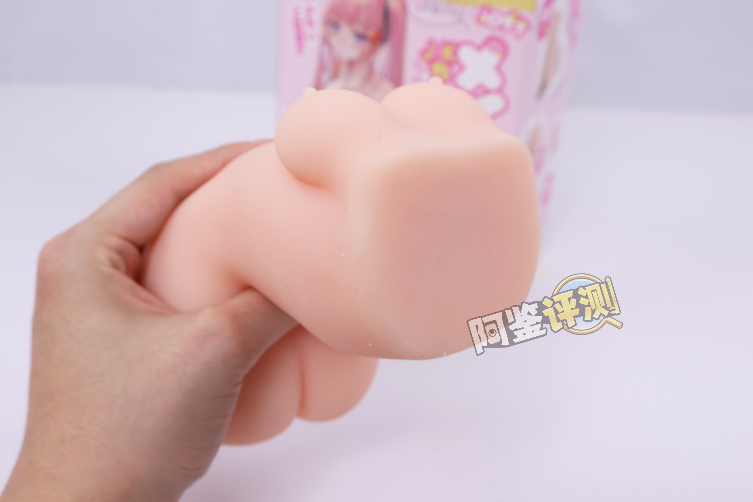 TMT——“芽衣子”评测!造型虽然有点怪怪的,但包裹和起伏都比较到位