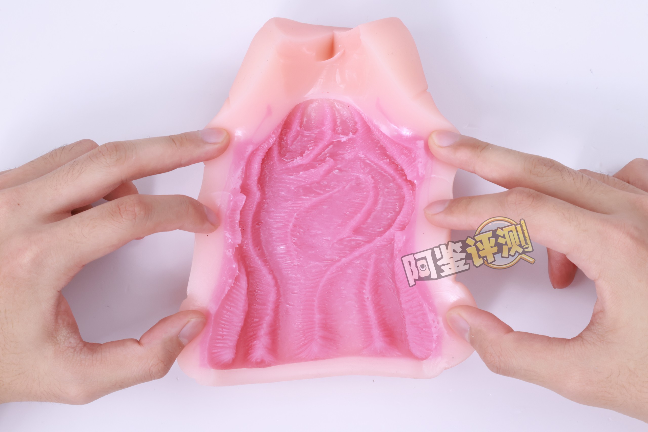 火炮——“高级大小姐的潜力W”评测!不能动的硬质肉脊结构,用起来感觉像被叉住了一样.....