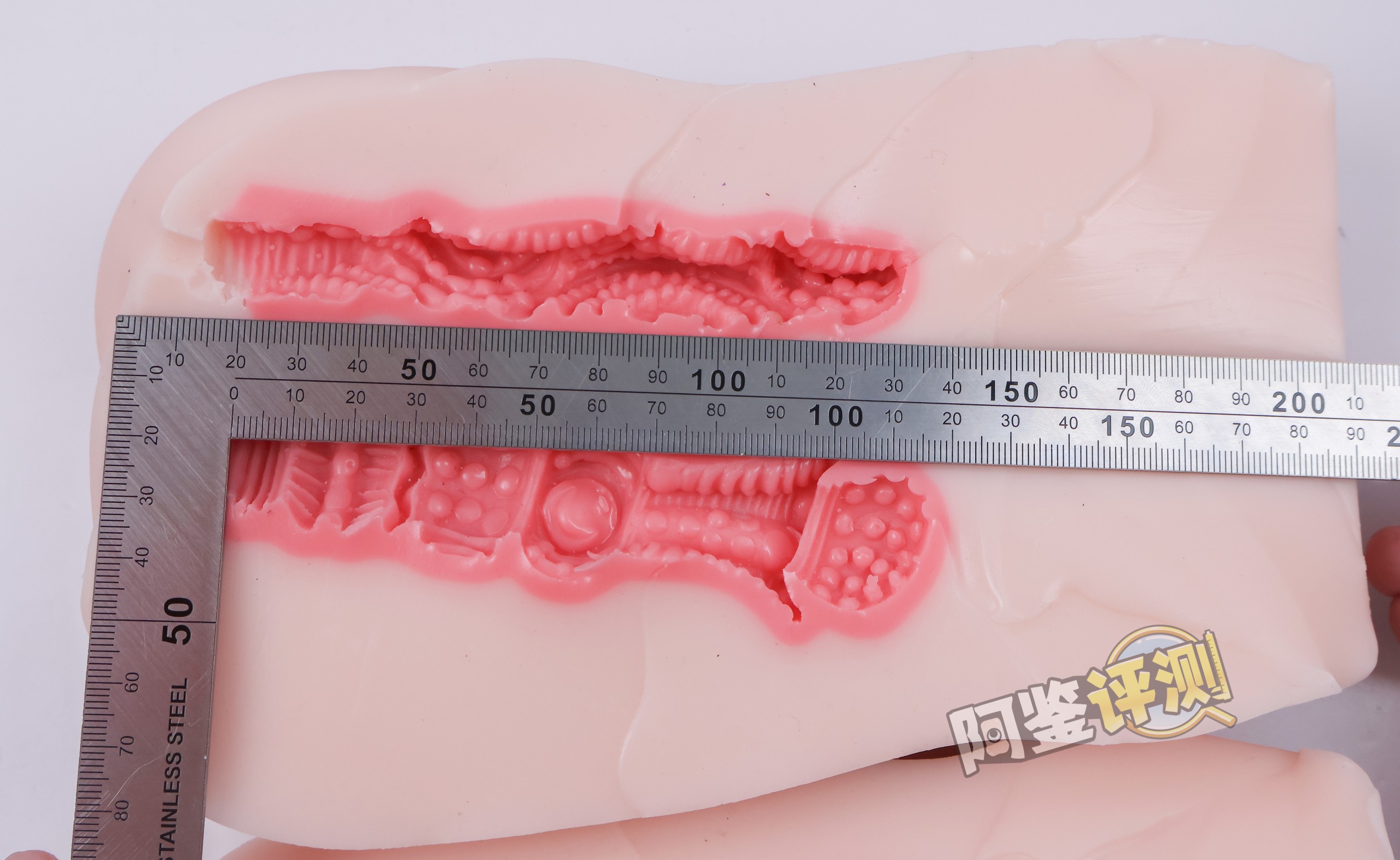 YOKUBOU——“贫乳兔娘”评测!通道体验很弱但重量拉满,方正小身体类别的高配版本!