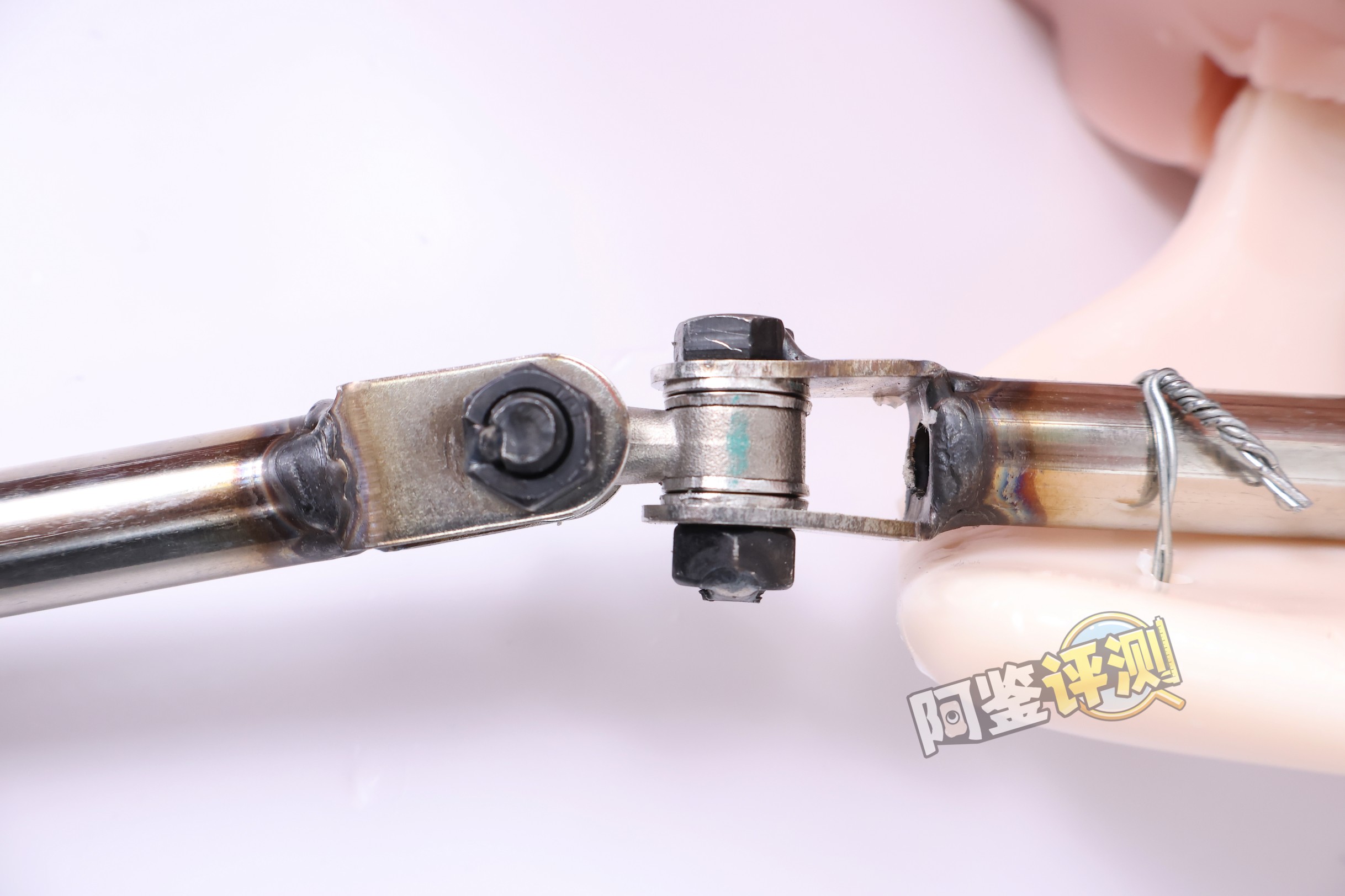 BONMOR——“美骨柔姬”评测!超级真实的肋骨握持感,但腿部和通道设计糟糕到难以相信