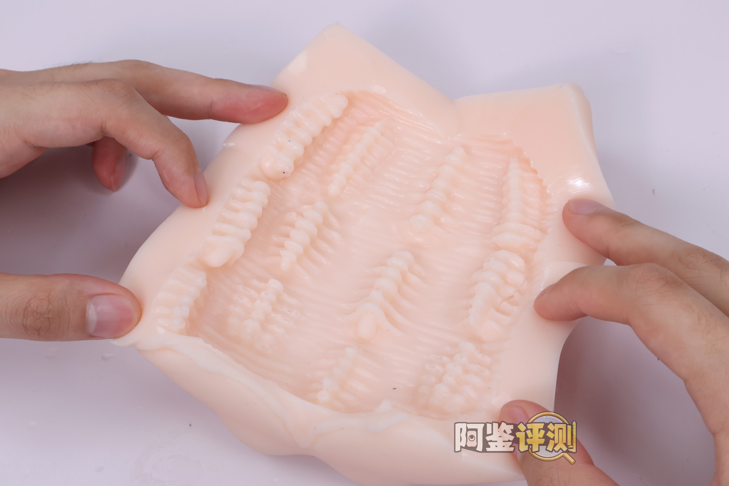 汤马托易士——“小真开发日记”评测！NTR调教系列新联名款，像是刷子一样的强烈刺激感