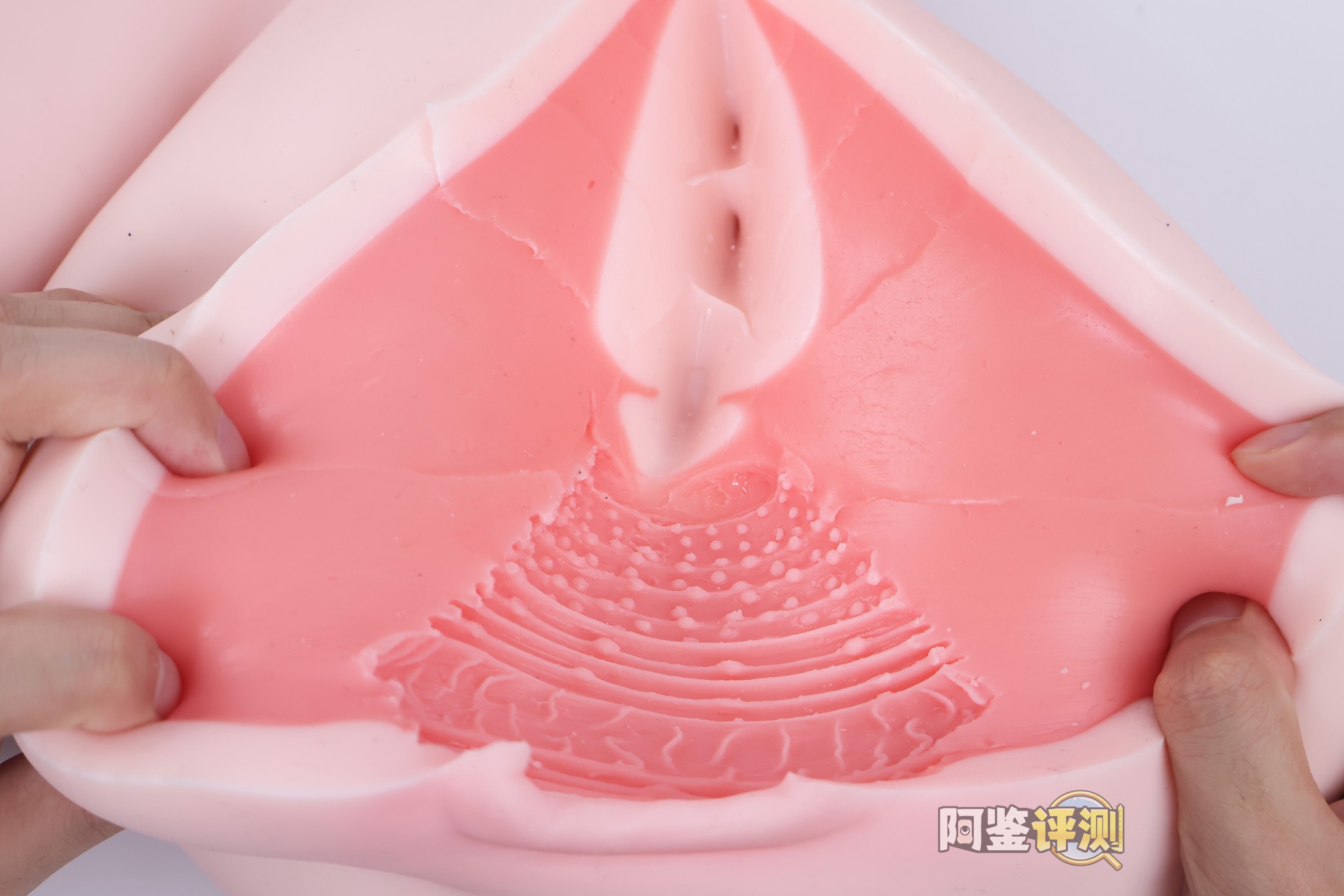 yokubou——“爆炸乳 OL”评测！无论是抚摸的手感，还是插入的使用感，都太糟糕了....