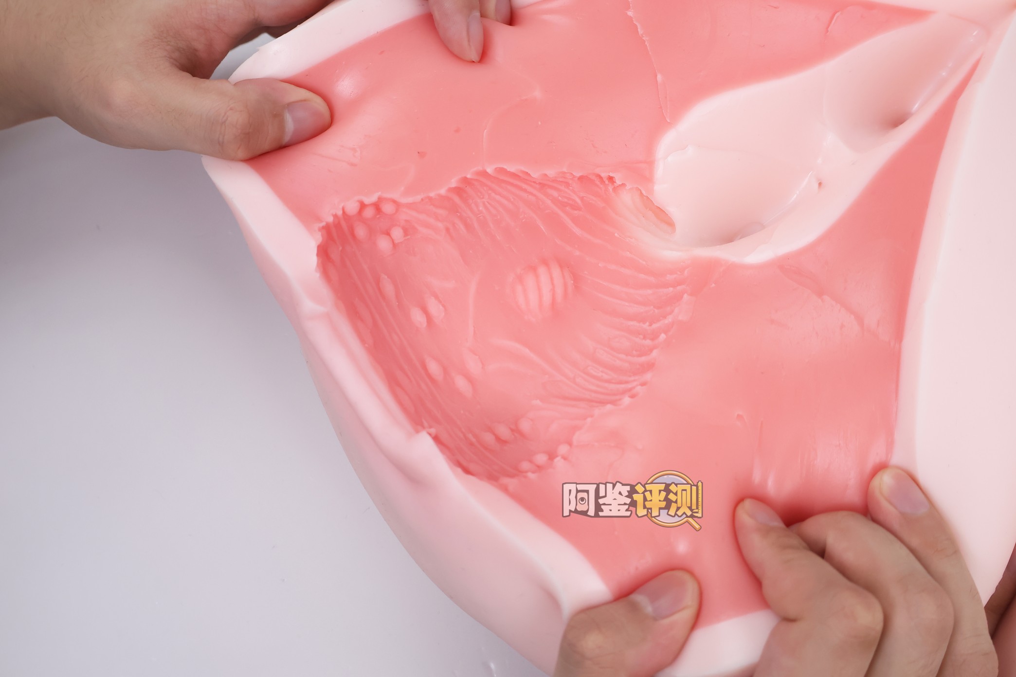 yokubou——“爆炸乳 OL”评测!无论是抚摸的手感,还是插入的使用感,都太糟糕了....