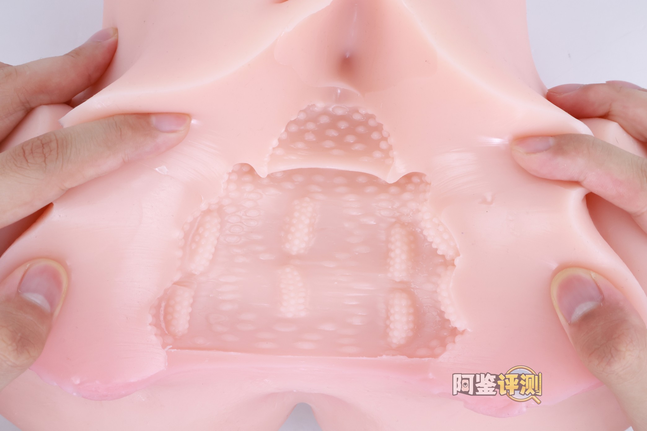 对子哈特——“唯樱璃”评测!再次更换材料的6kg性价比款臀模,非常“平均”的常规PP