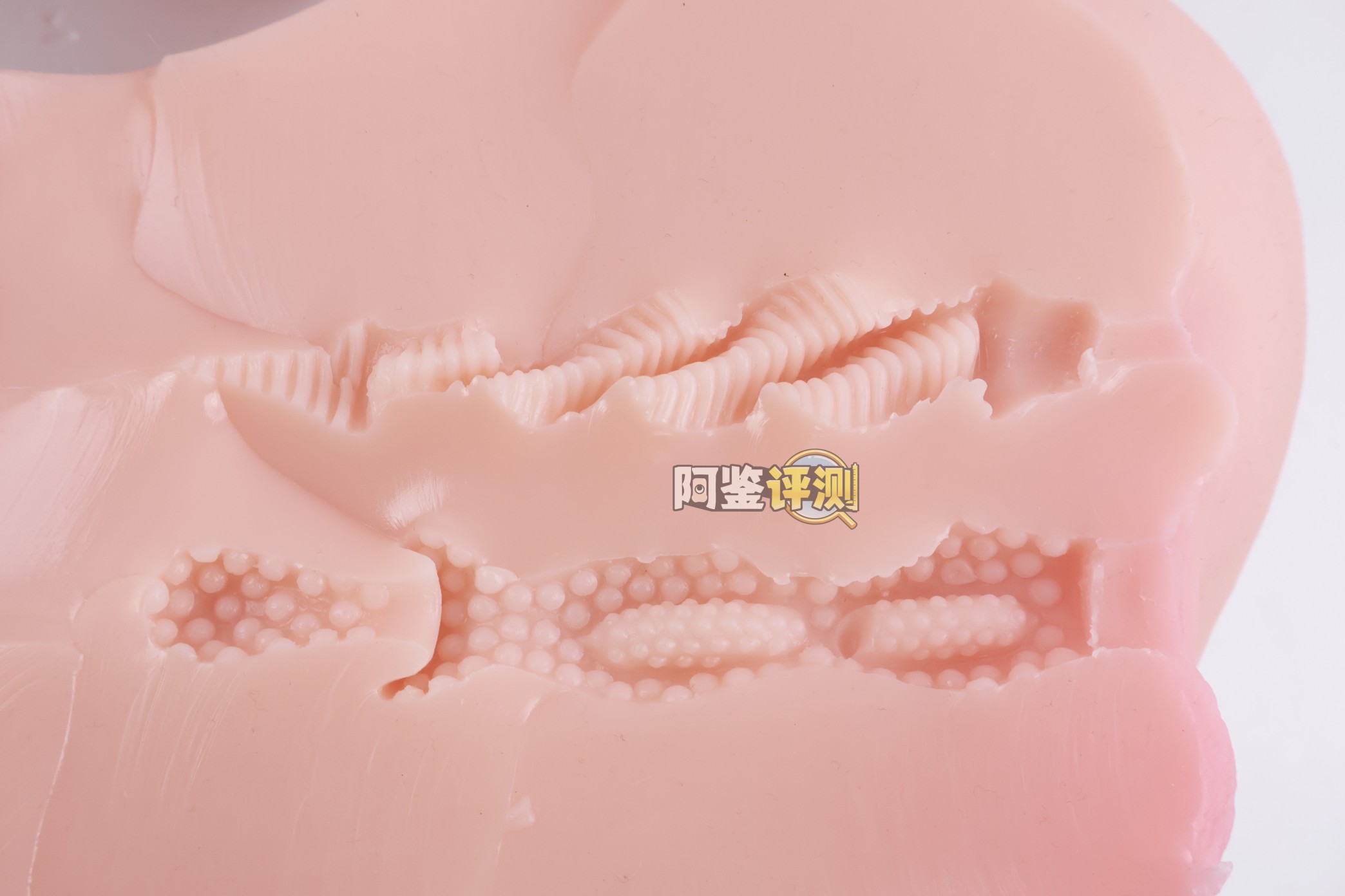 对子哈特——“唯樱璃”评测！再次更换材料的6kg性价比款臀模，非常“平均”的常规PP