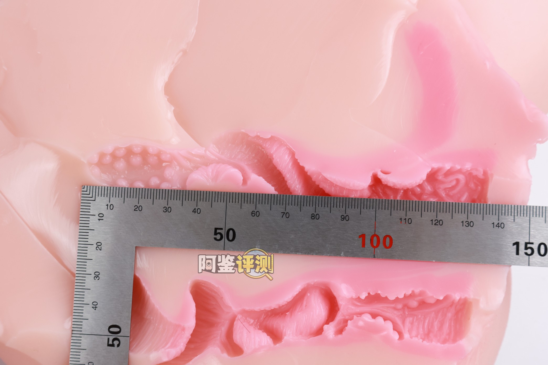 傲川——“臀娘”评测！专精趴式后入的超级大肉臀，床置“开大车”感觉的极致体现！