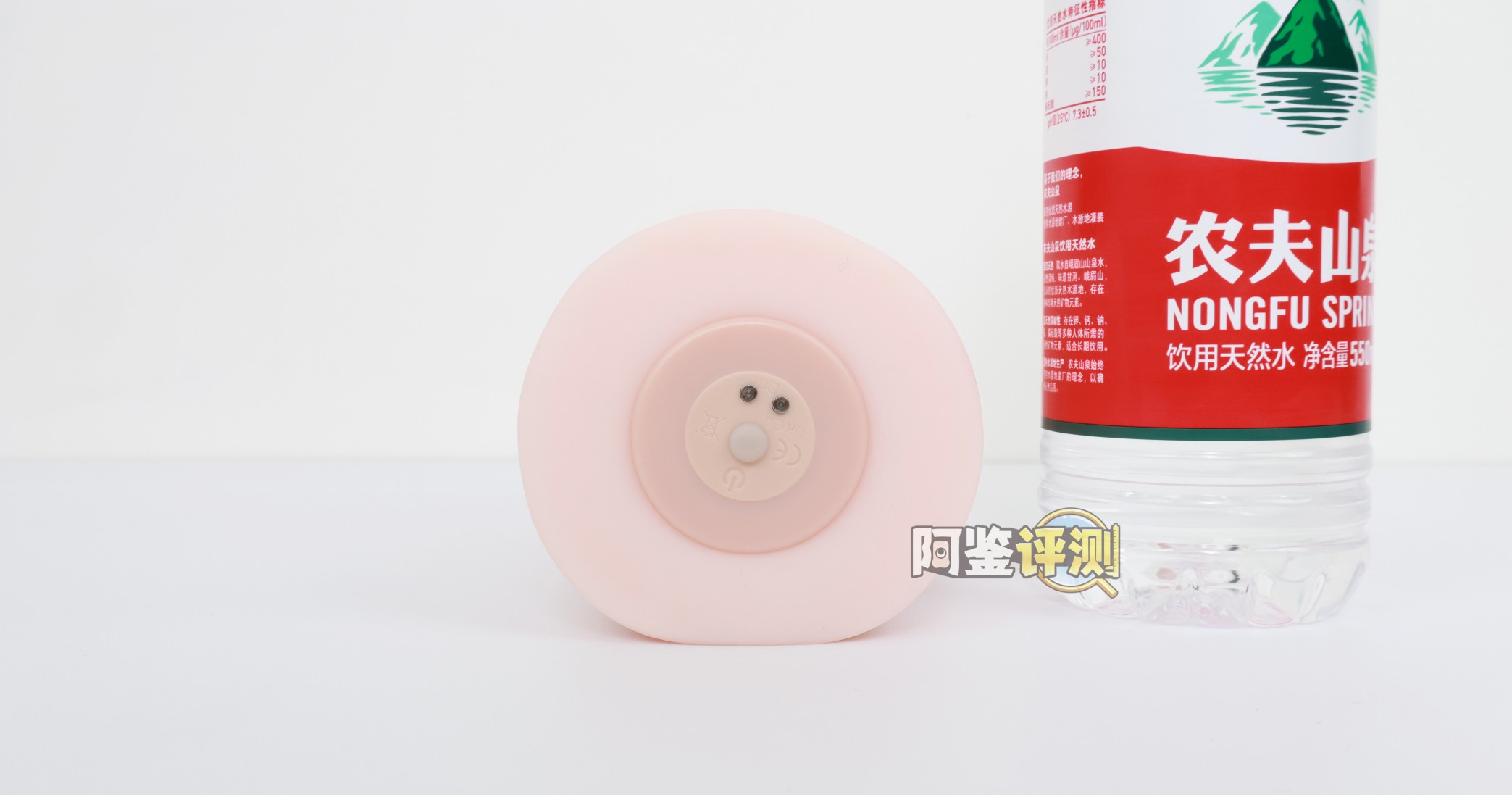 YUU——“饶舌辣妹”评测！噱头就是这个杯子的全部了.....像搞笑玩具一样毫无实用性的产品