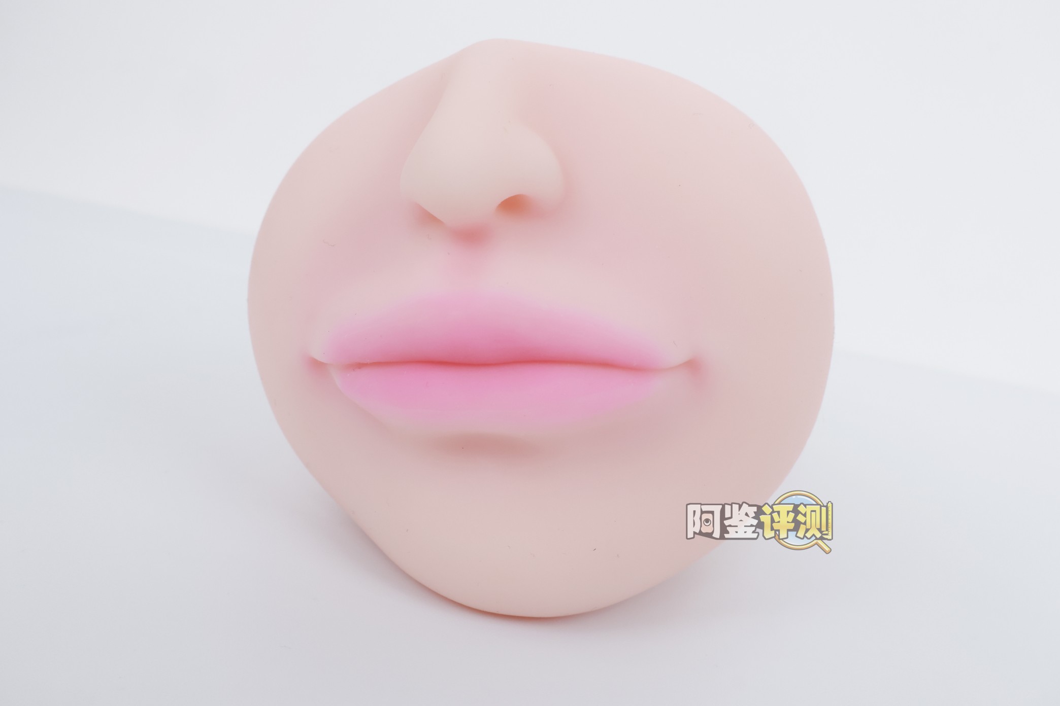 YUU——“饶舌辣妹”评测！噱头就是这个杯子的全部了.....像搞笑玩具一样毫无实用性的产品