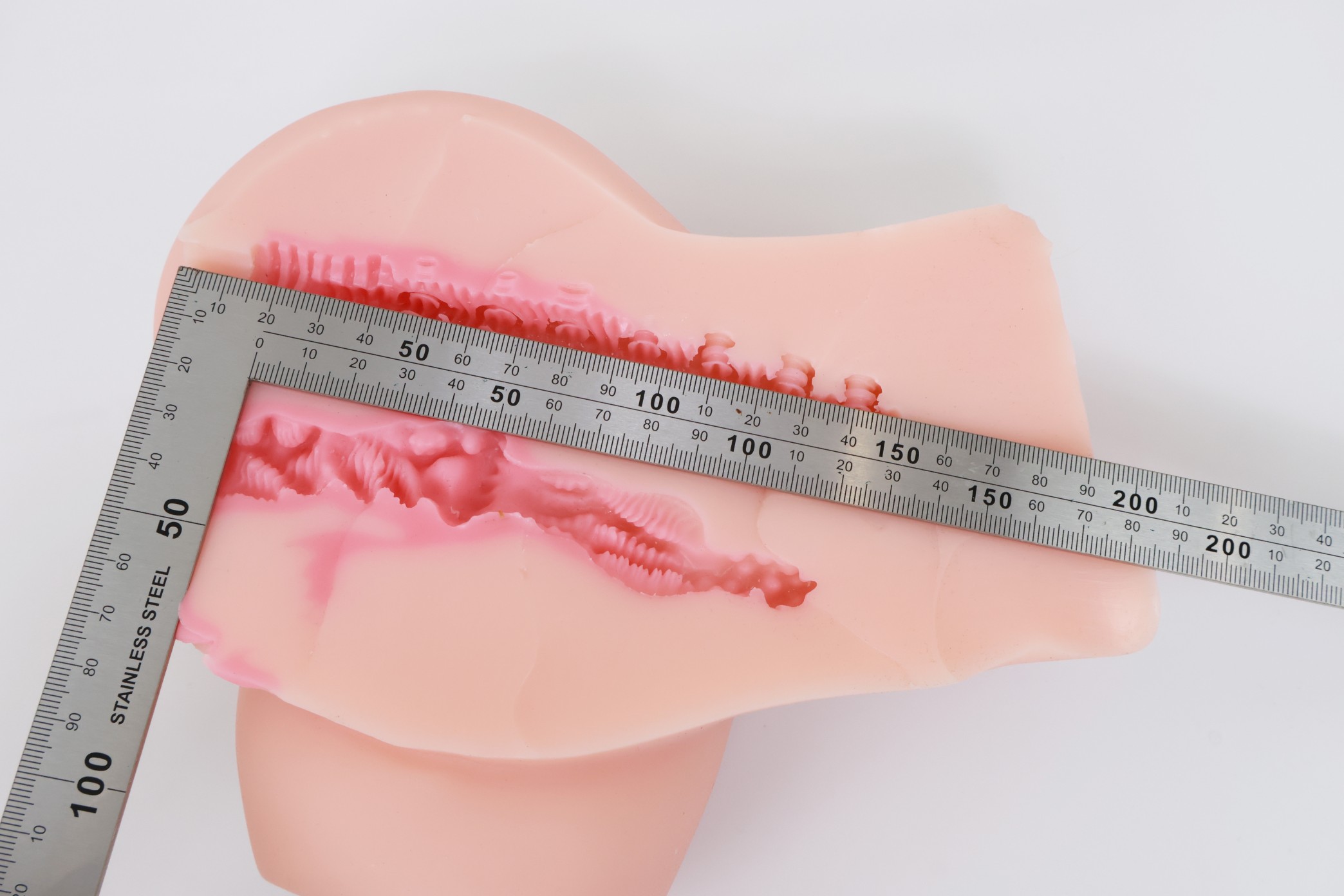 GOSE——“皮小鬼(2代)”评测!外形升级的“哈基米”足球屁股,臀围居然变成了“卡戴珊”一样的夸张比例?!