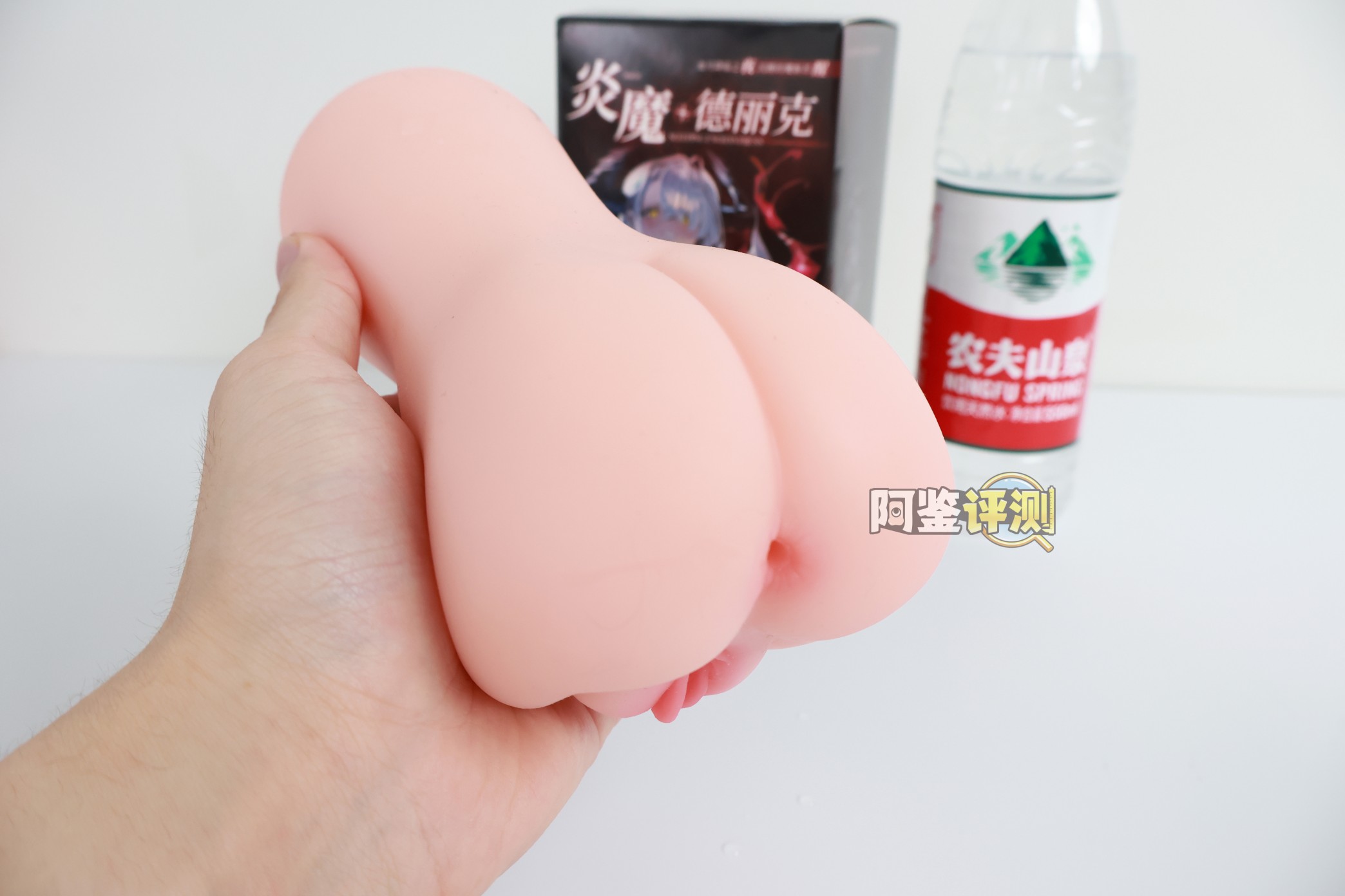 COC——“炎龙魔女”评测！两面顶胶的瘦小杯子，为何非要坚持双通道....