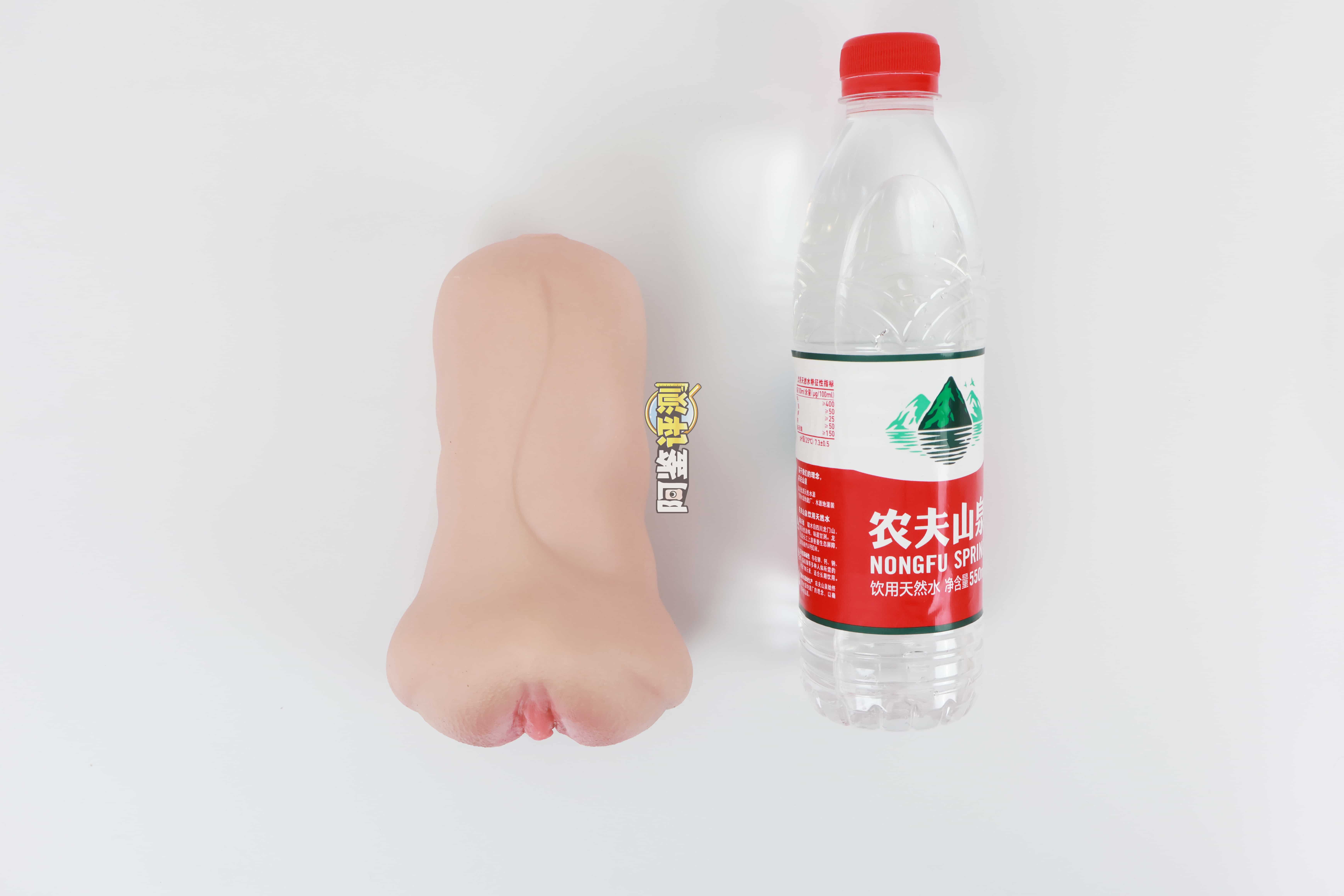 YUU——“极乐蜜壶”评测!使用硅胶材质制作而成的飞机杯,似乎没有我想象中那么难以使用