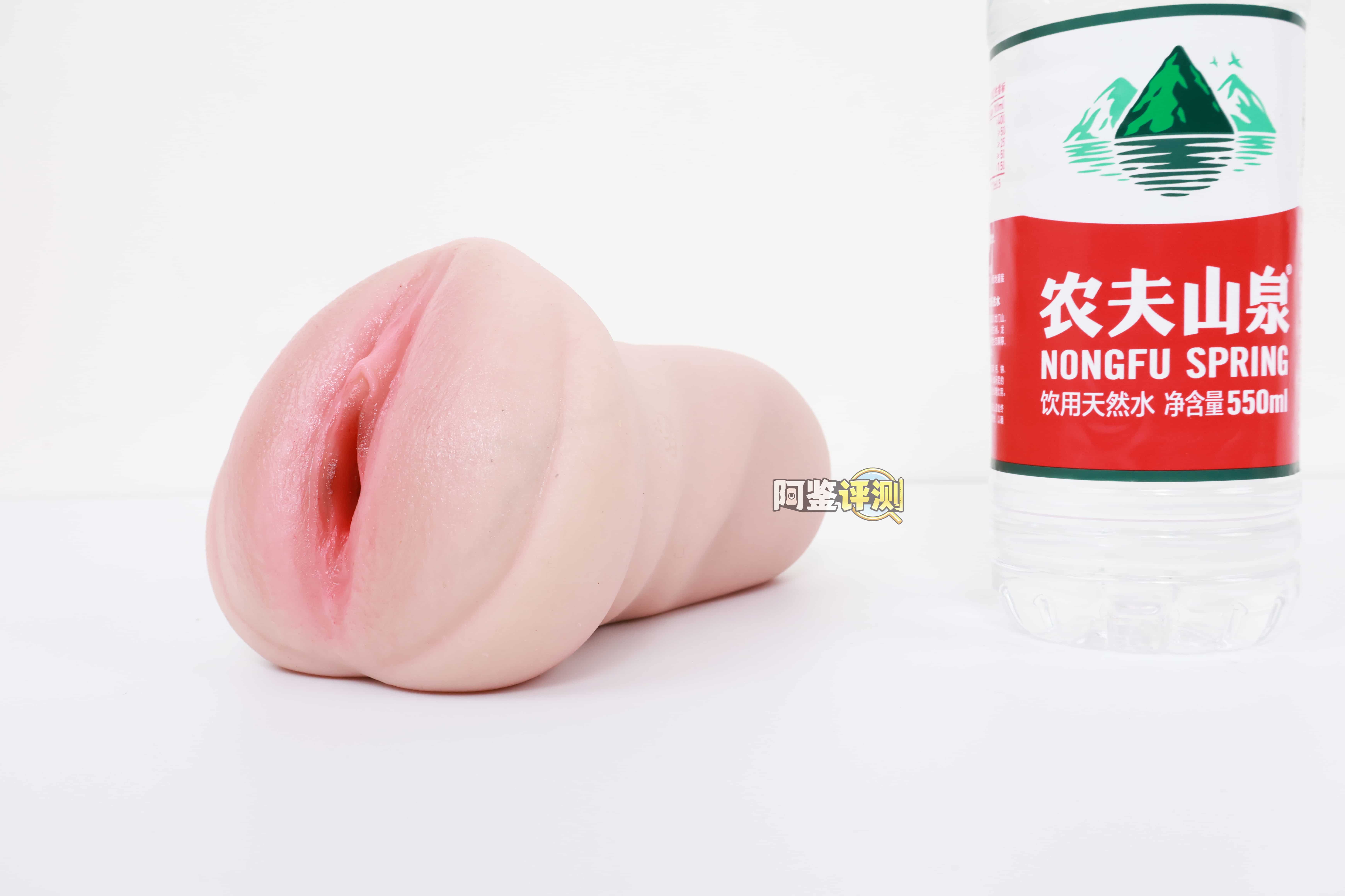 YUU——“极乐蜜壶”评测!使用硅胶材质制作而成的飞机杯,似乎没有我想象中那么难以使用