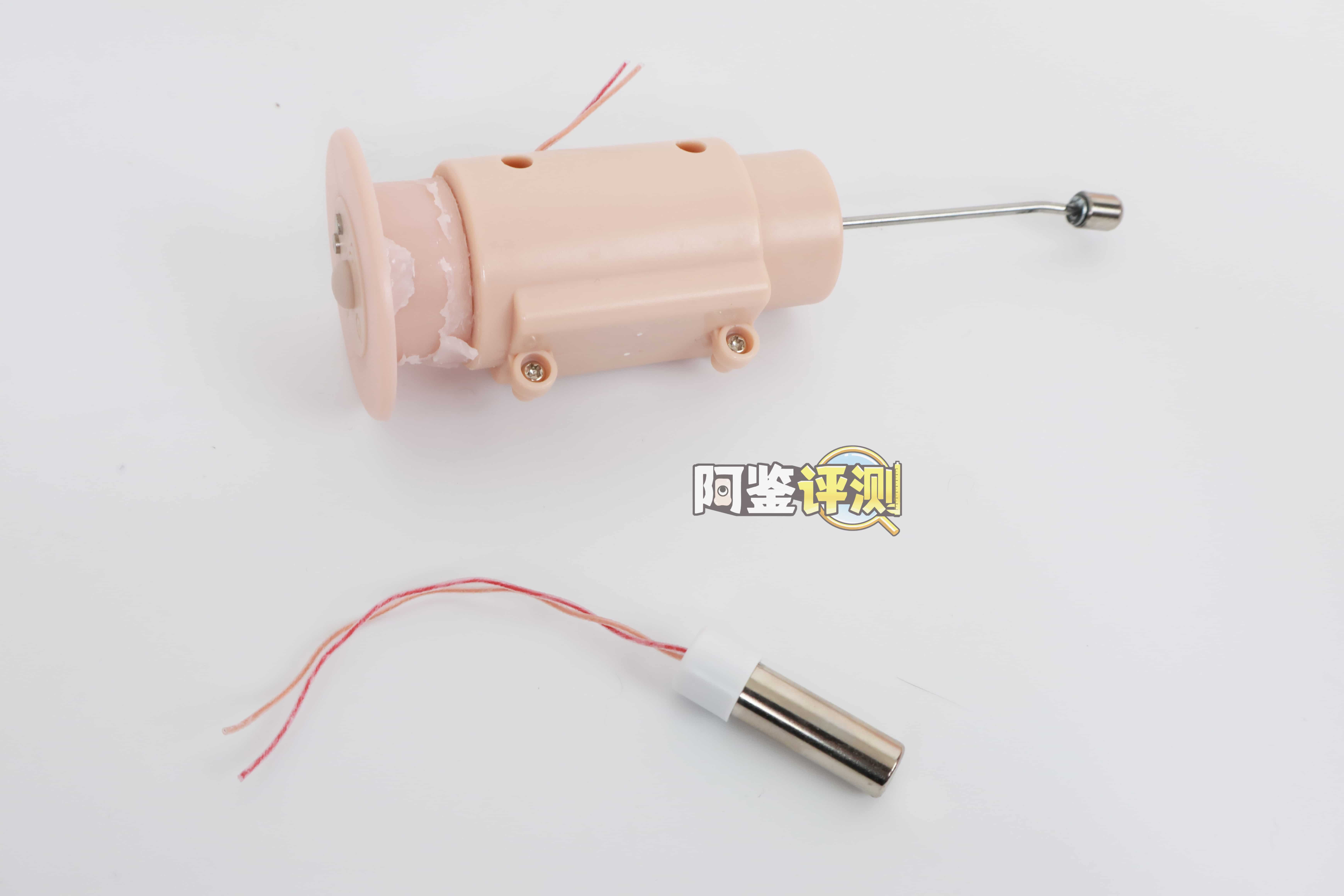 YUU——“饶舌辣妹”评测!噱头就是这个杯子的全部了.....像搞笑玩具一样毫无实用性的产品