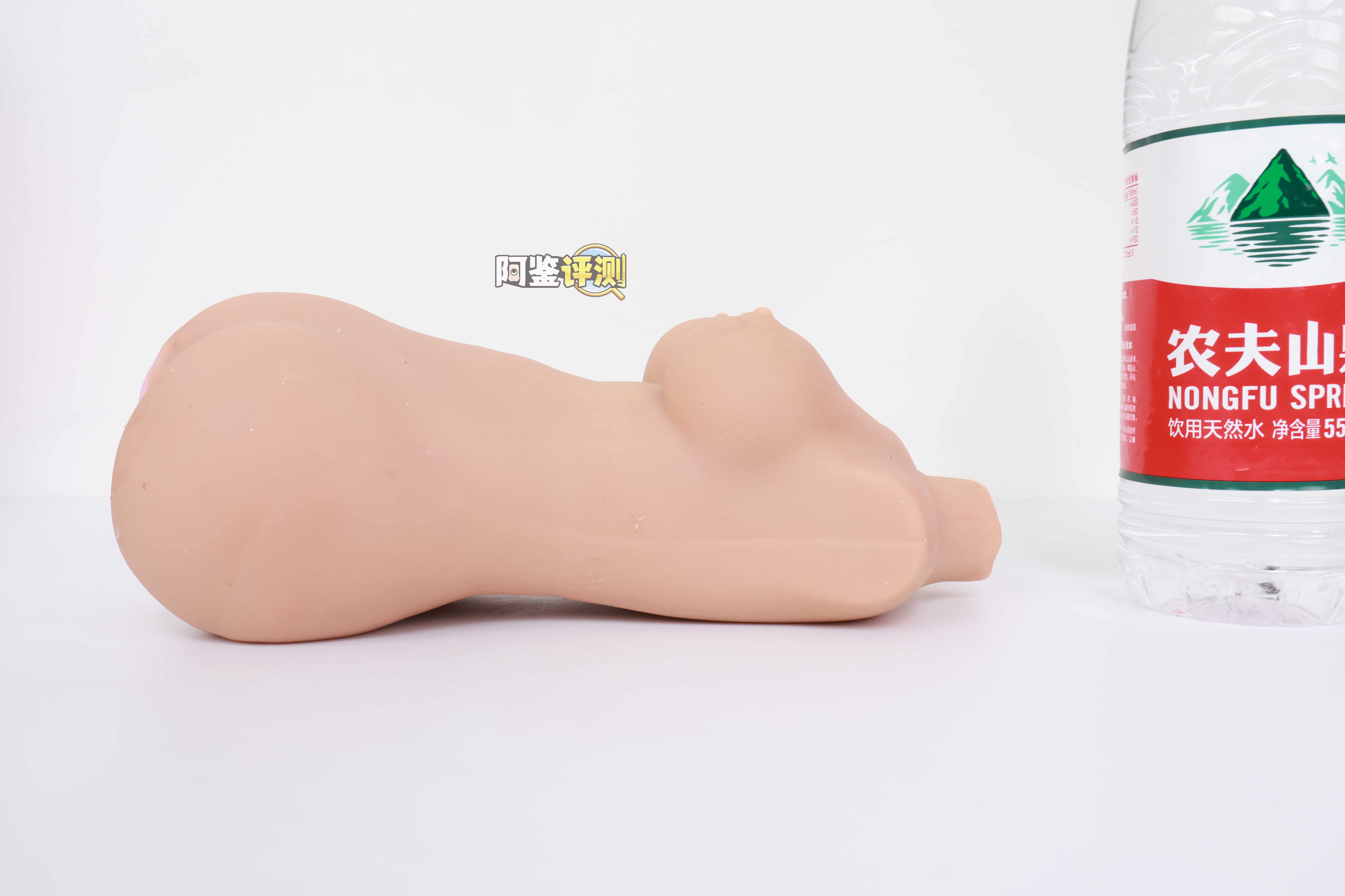 魔眼——“超丰满辣妹”评测！我用过最精致细腻的剐蹭纹理，却被粗糙的外形破坏掉了...