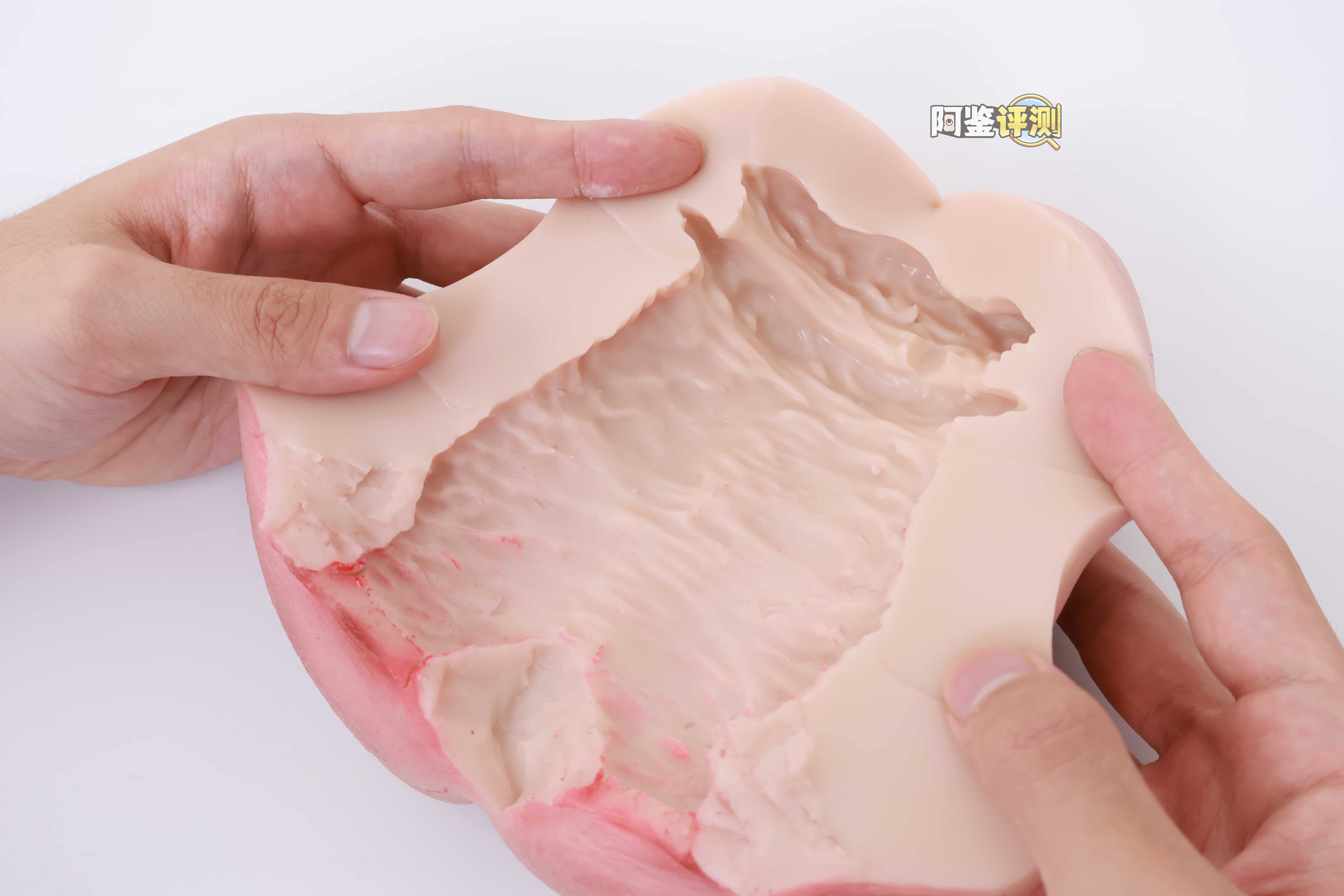 YUU——“极乐蜜壶”评测!使用硅胶材质制作而成的飞机杯,似乎没有我想象中那么难以使用